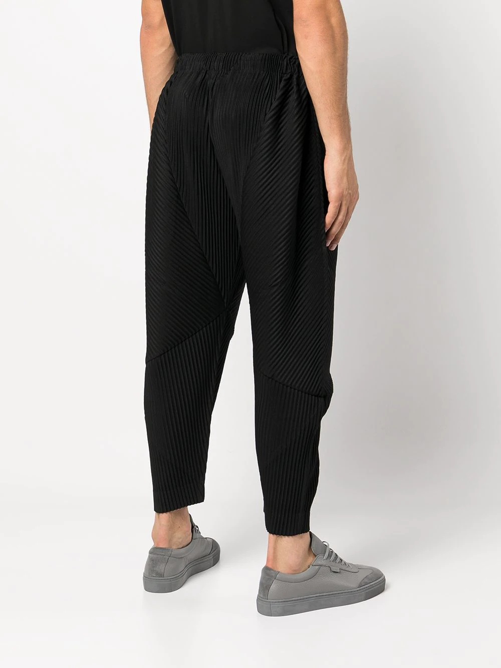 tapered-leg plissé trousers - 4