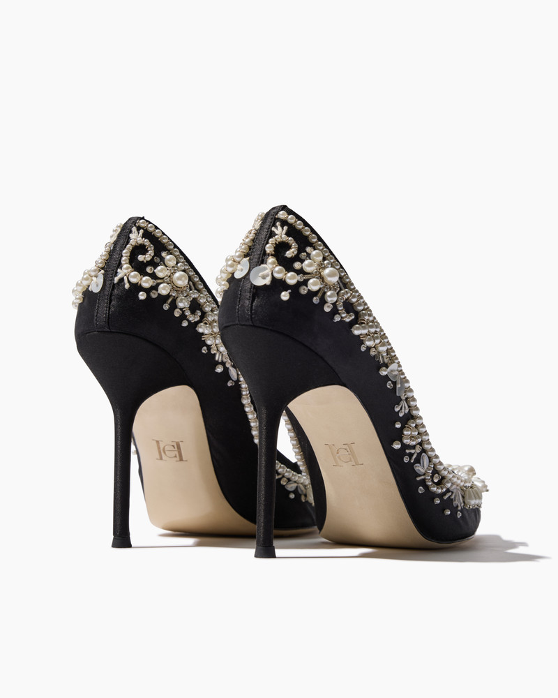 Embroidered Pumps 4