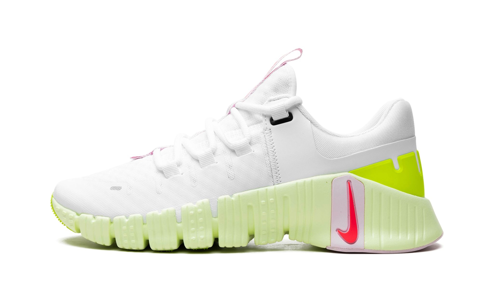 Free Metcon 5 WMNS "Barely Volt Pink Foam" - 1