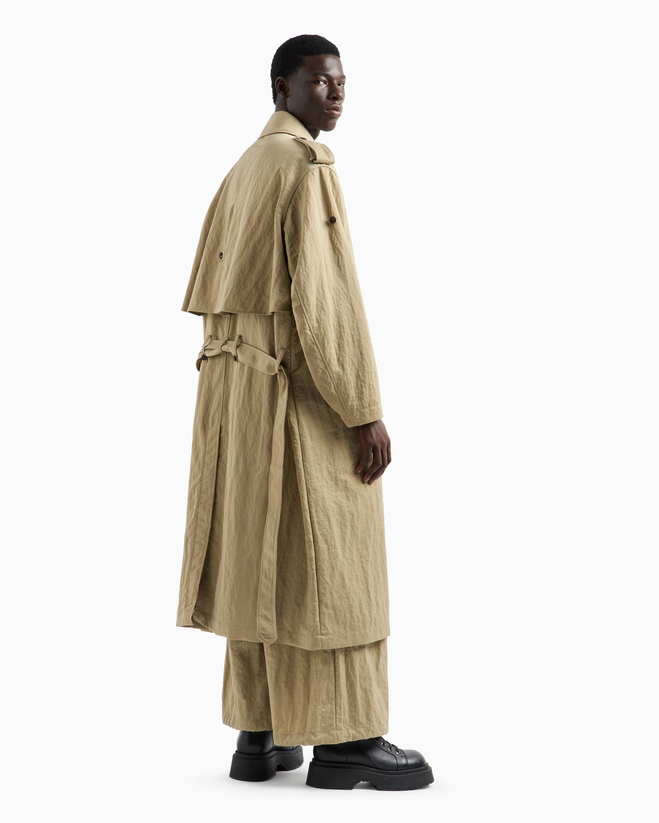 DOUBLE-BREASTED TRENCH COAT WITH BELT IN TECHNICAL TWILL - 3
