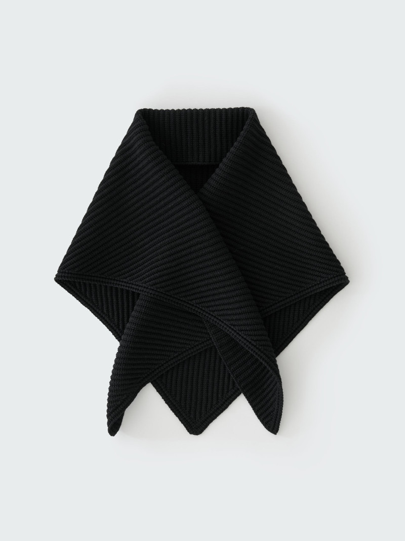 Isos Scarf 1