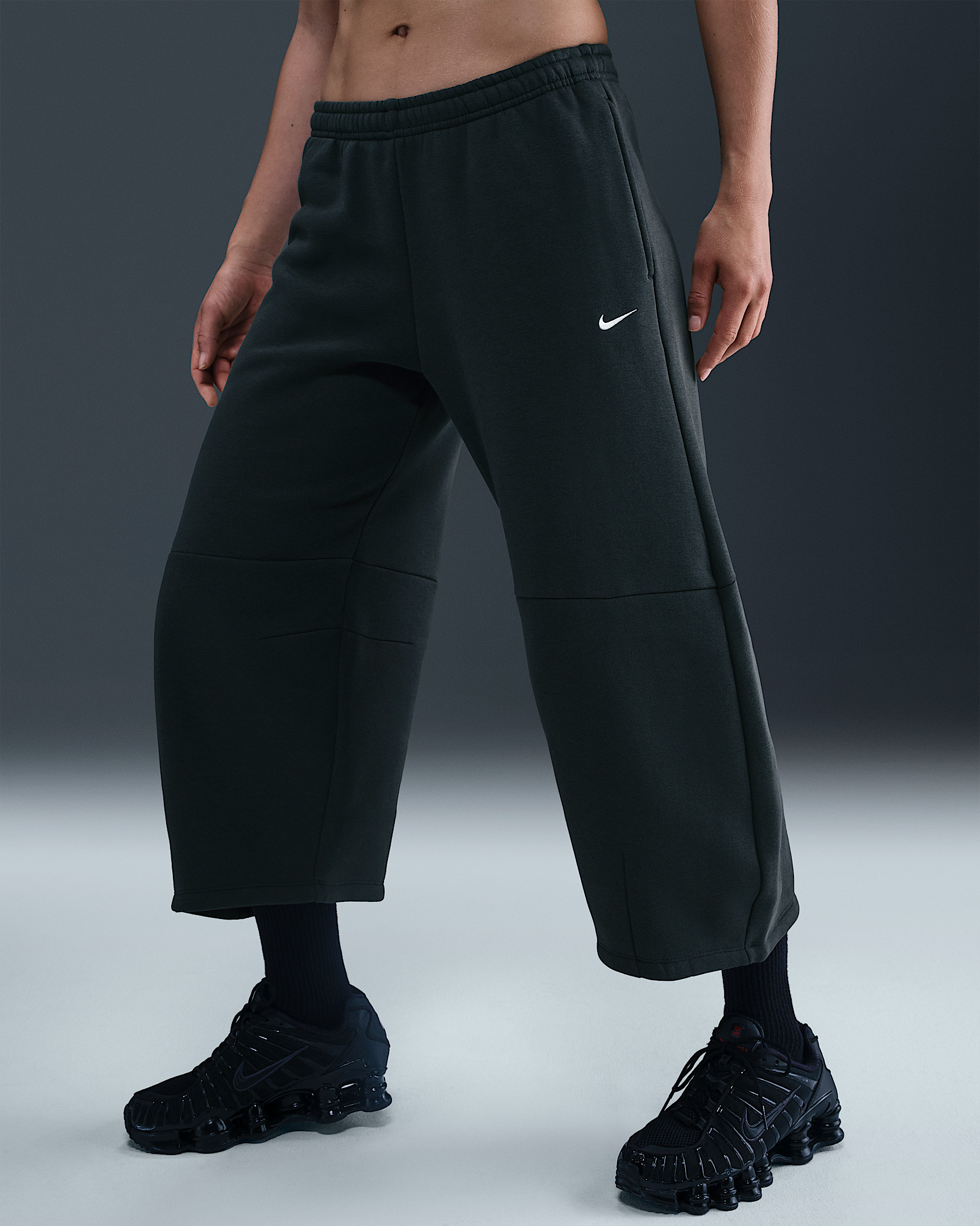 Nike Sportswear Phoenix Fleece Women's Loose Mid-Rise Barrel Pants - 2