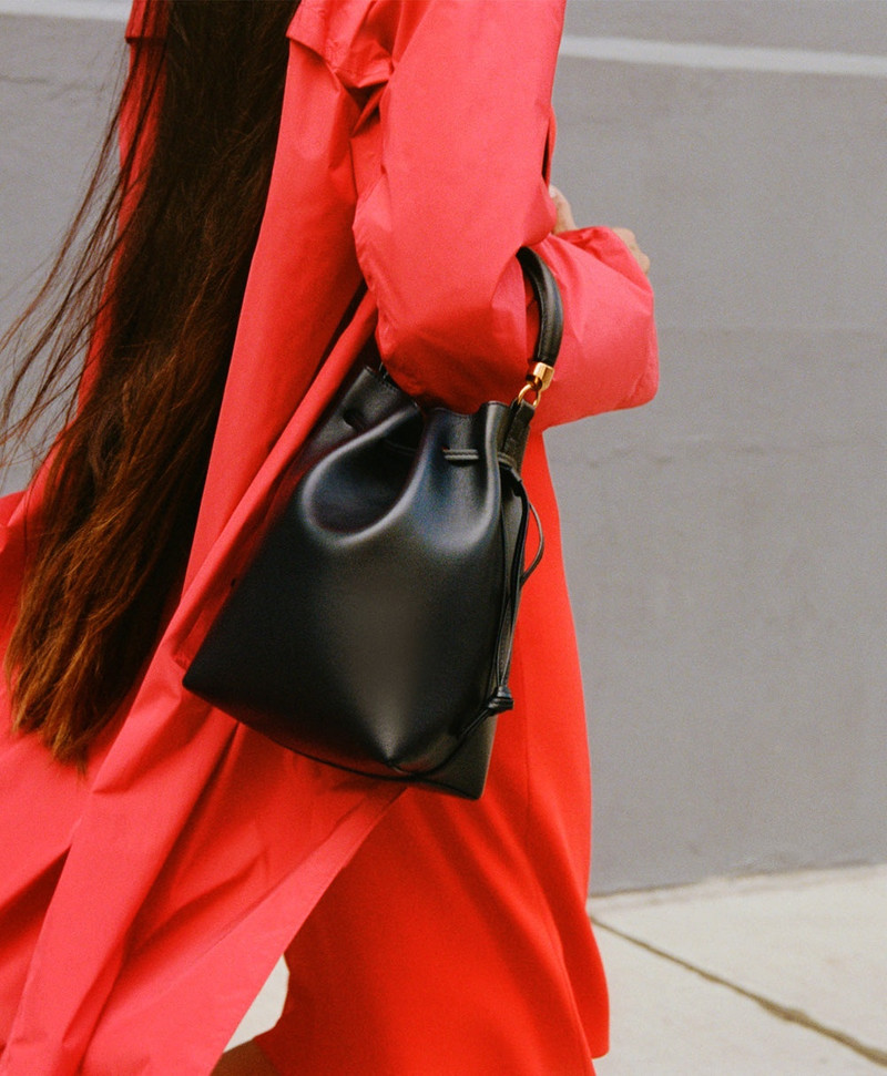 MOVIMENTO MINI BUCKET BAG 6