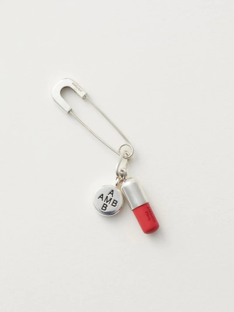 Pill Charm 2 safety-pin earring - 1