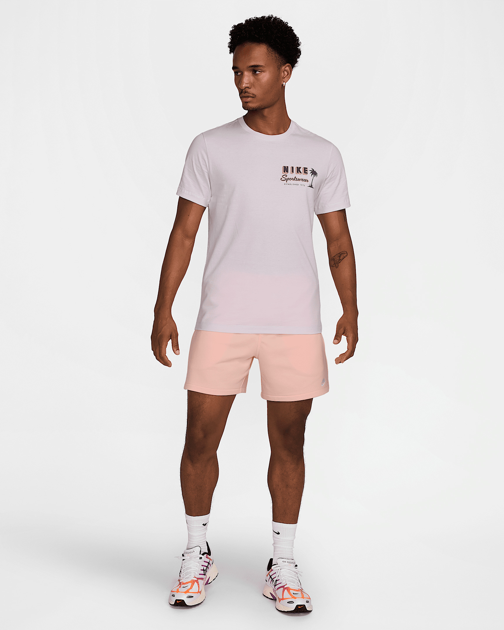 Nike Sportswear Men's Crew-Neck T-Shirt - 5