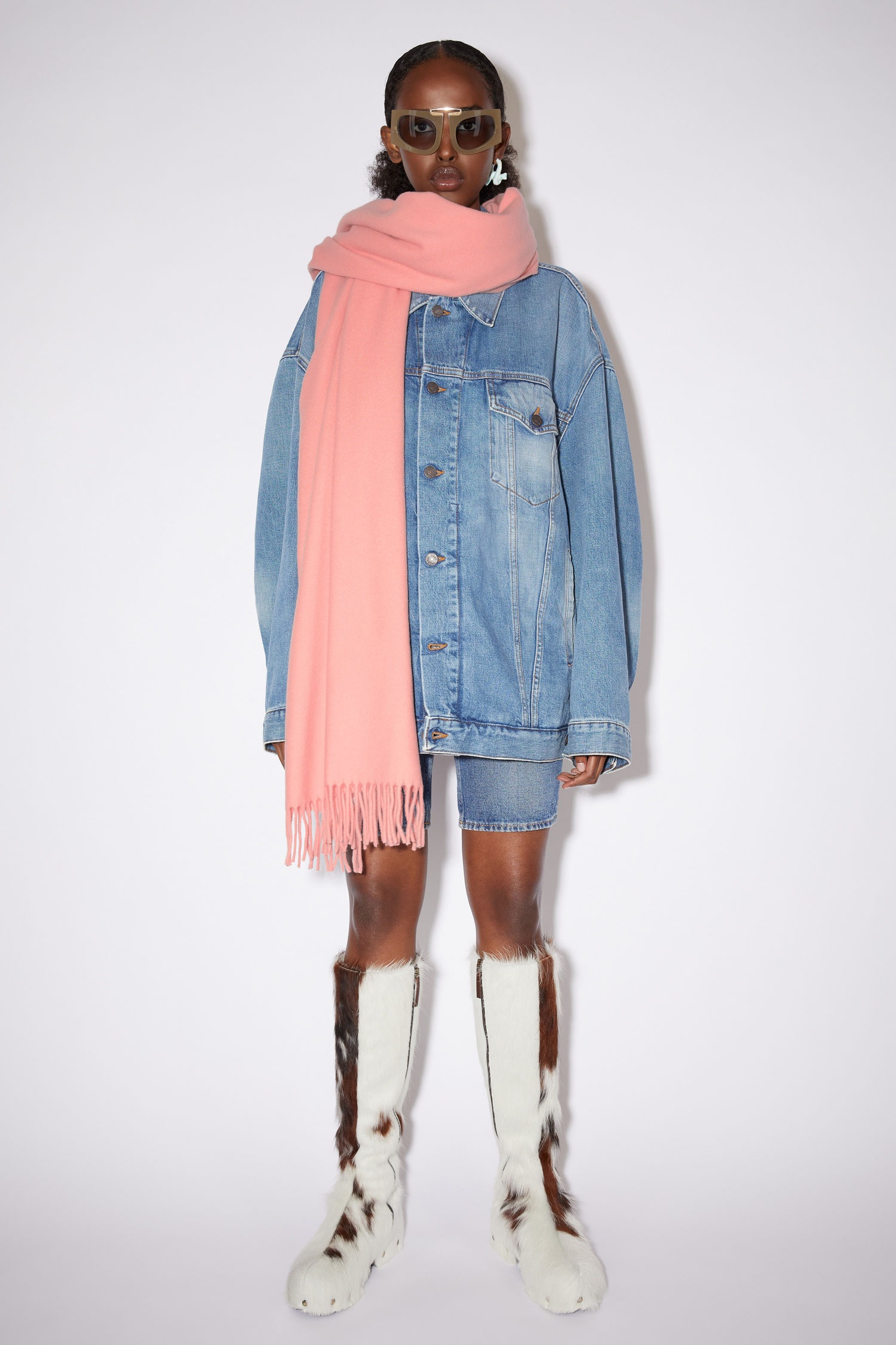 Oversized fringed wool scarf - Pale Pink - 2