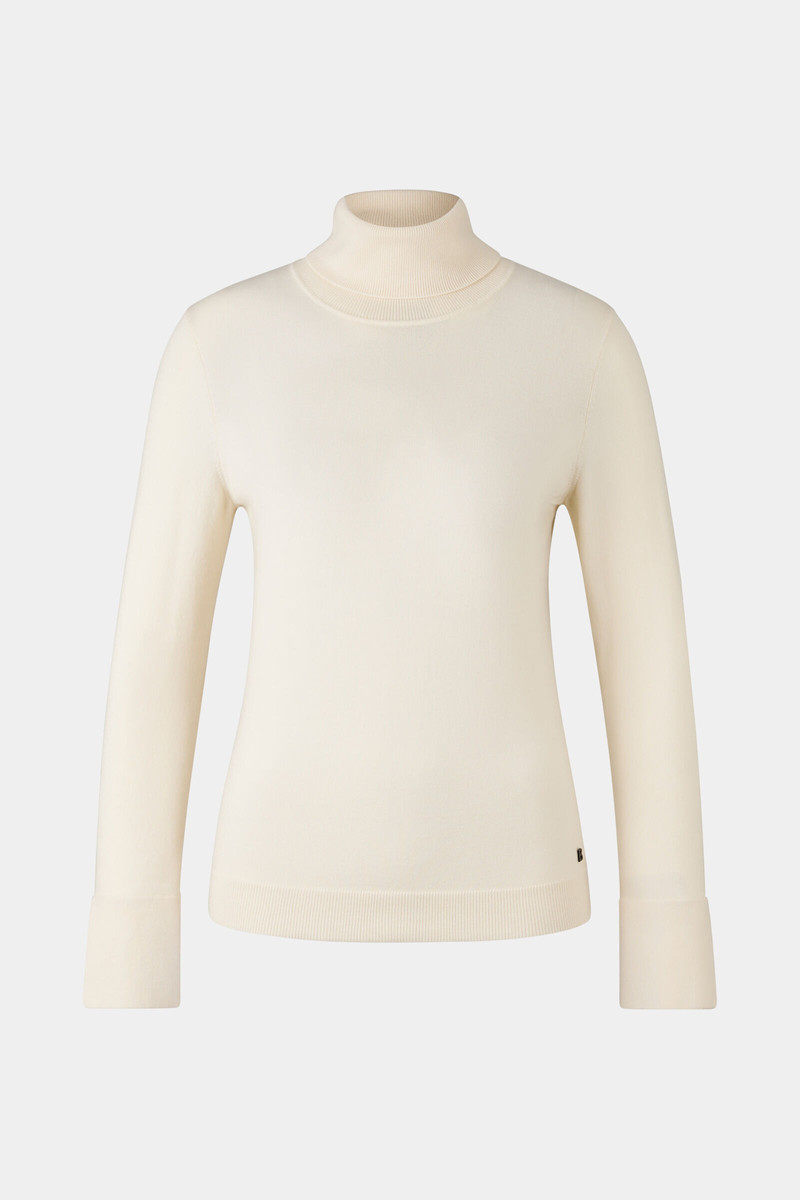 Vinny turtleneck pullover in Cream 1