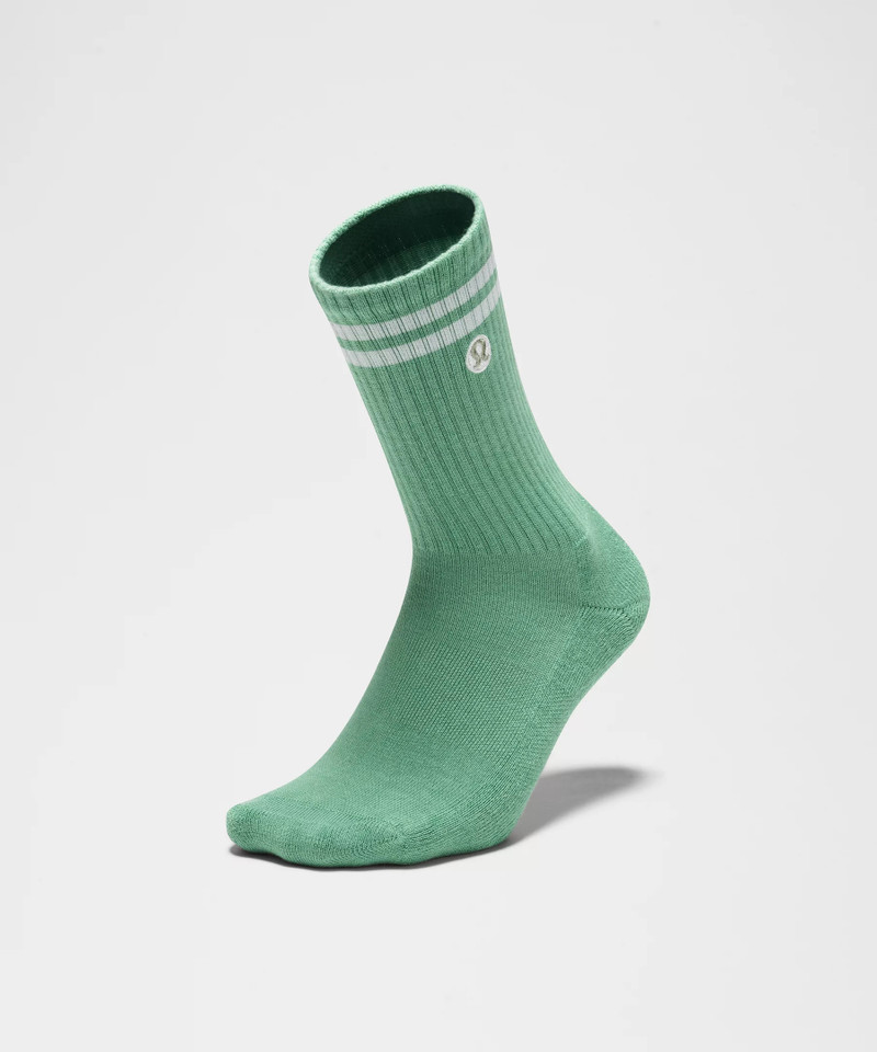 Unisex Daily Essential Crew Socks *Stripe 3