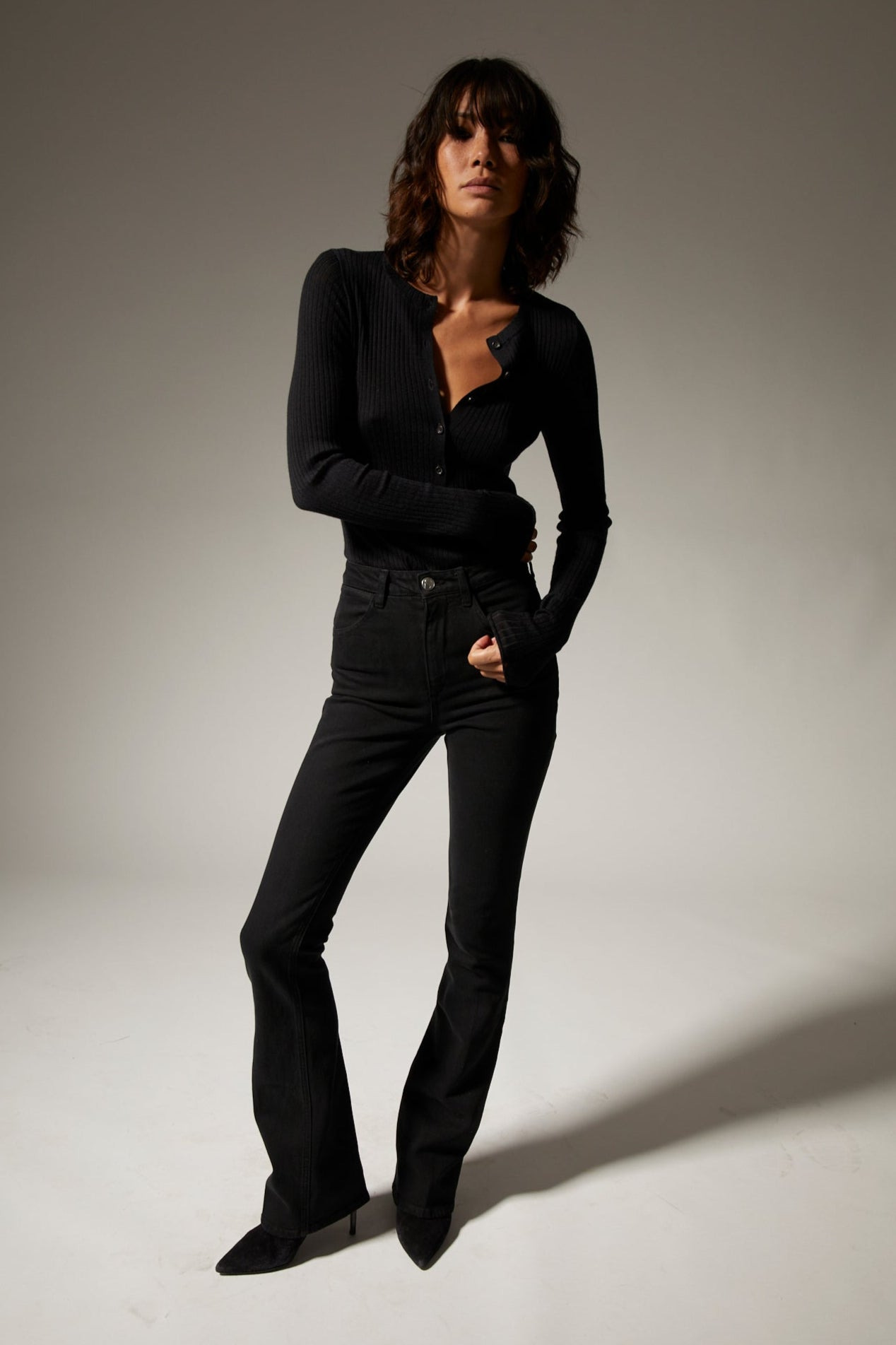 BLACK CASHMERE HENLEY - 2