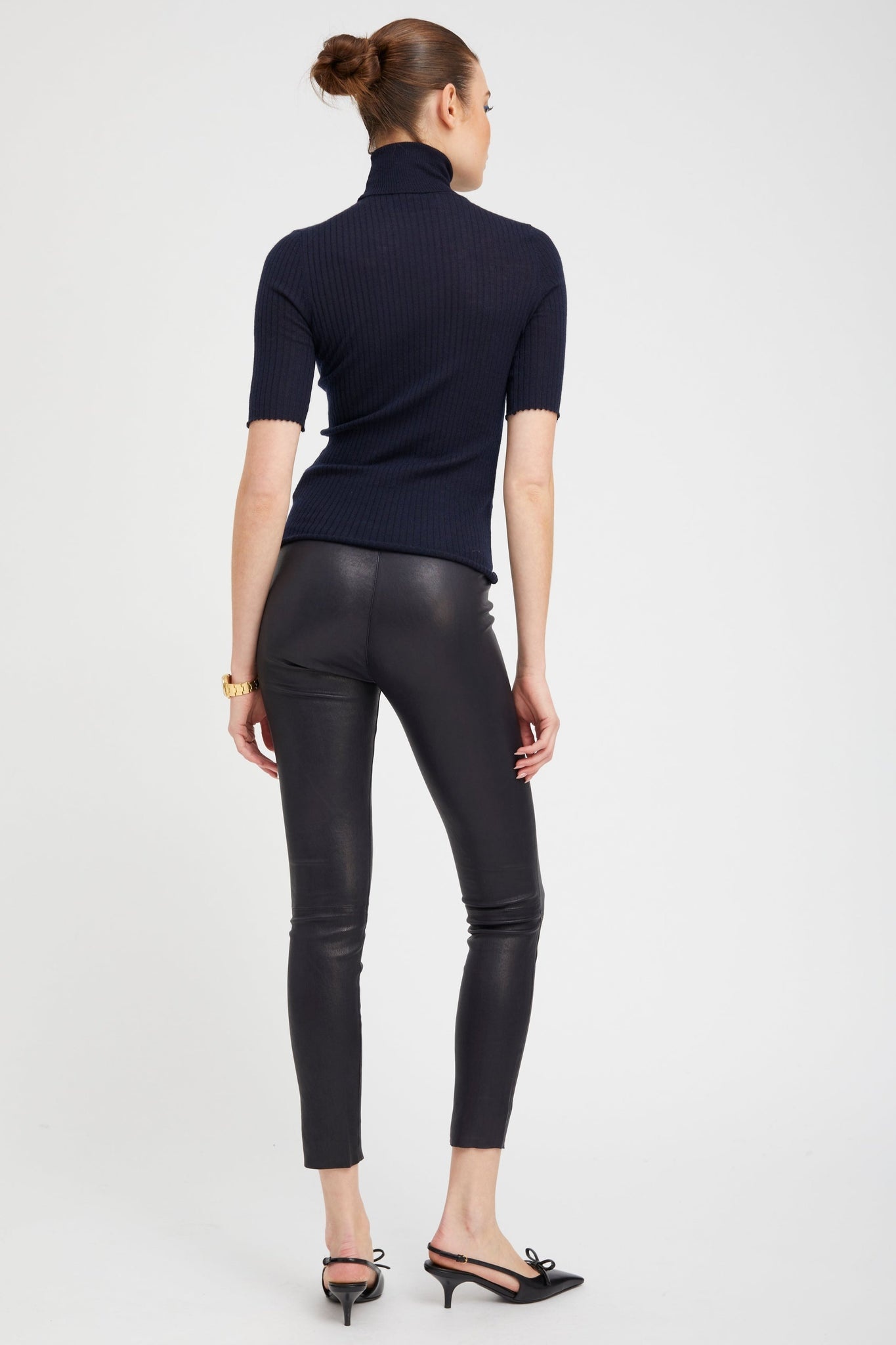 NAVY CASHMERE TURTLENECK - 5