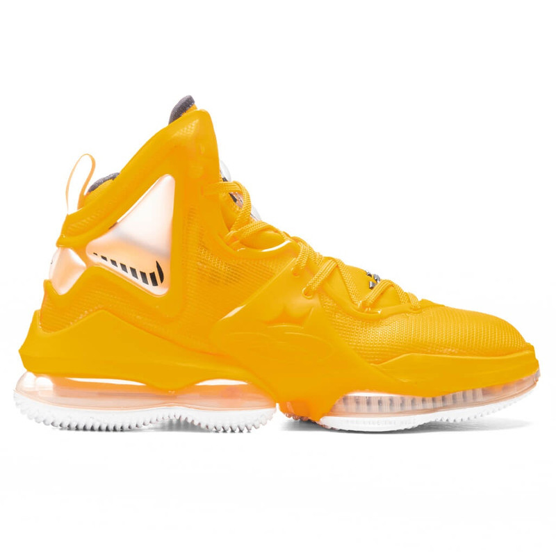 NIKE LEBRON 19 - UNIVERSITY GOLD/BLACK - 1