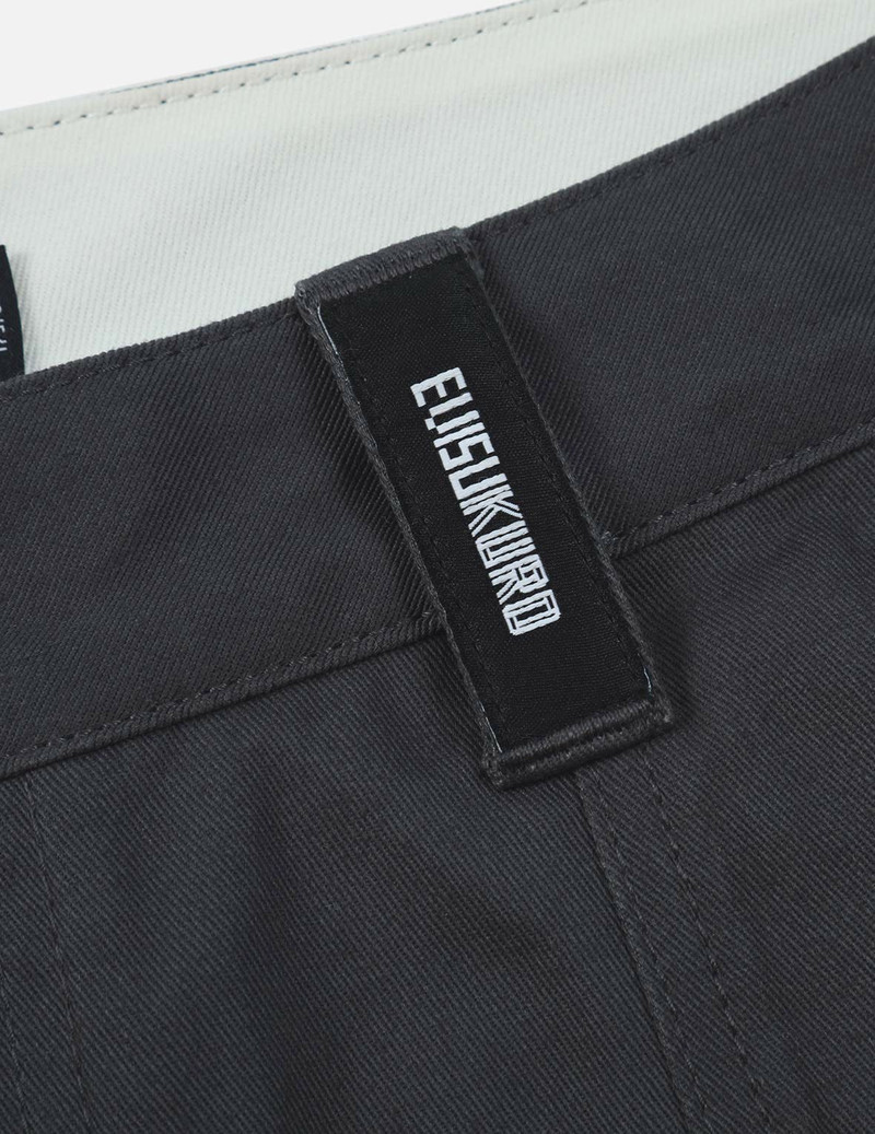 Cargo Pockets Joggers 8