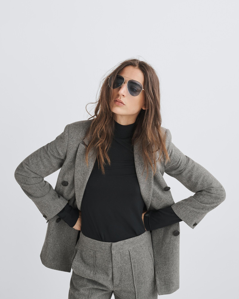 Warren Blazer
Italian Wool Blazer 7