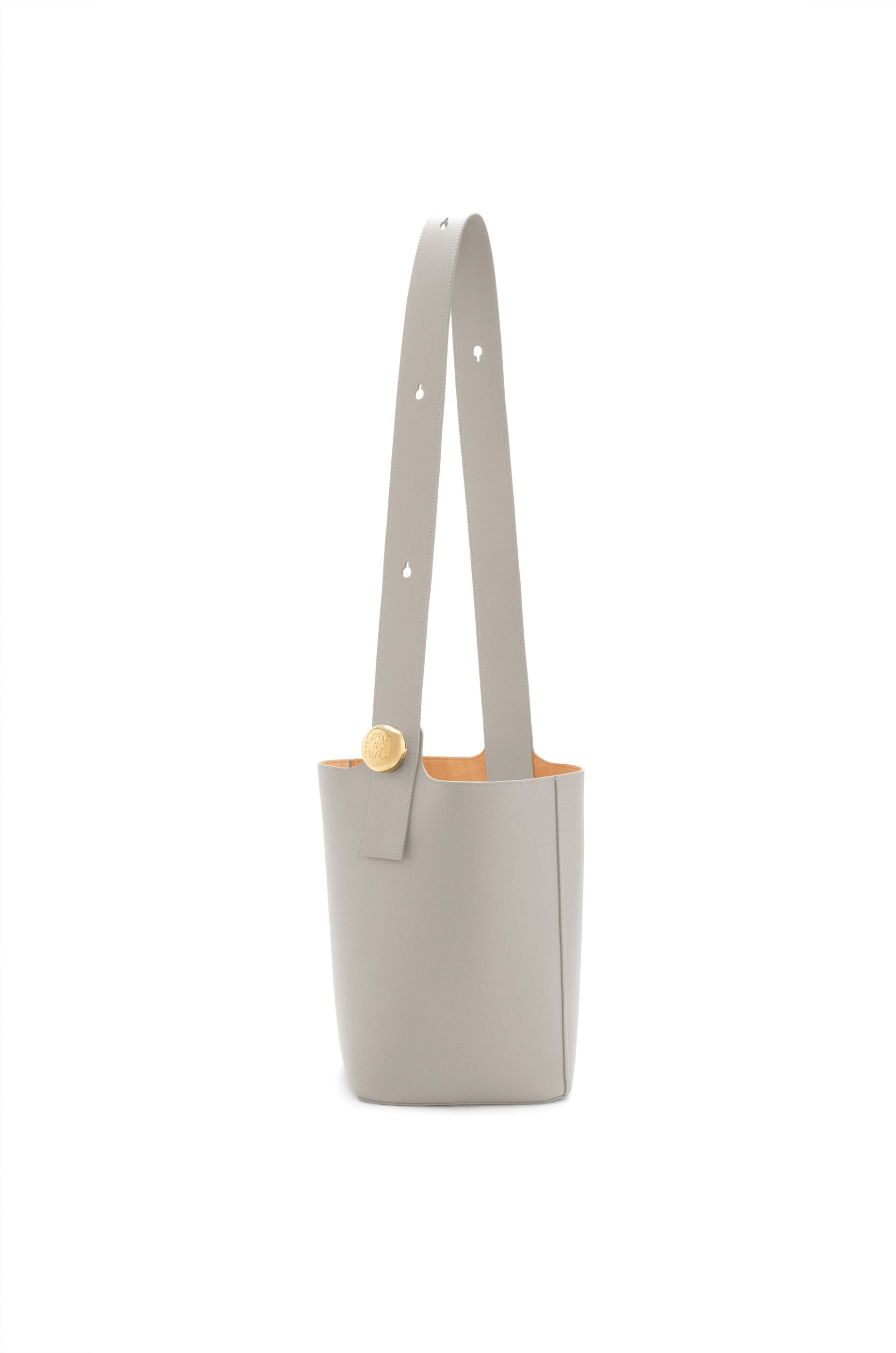 Medium Pebble bucket in smooth calfskin - 3