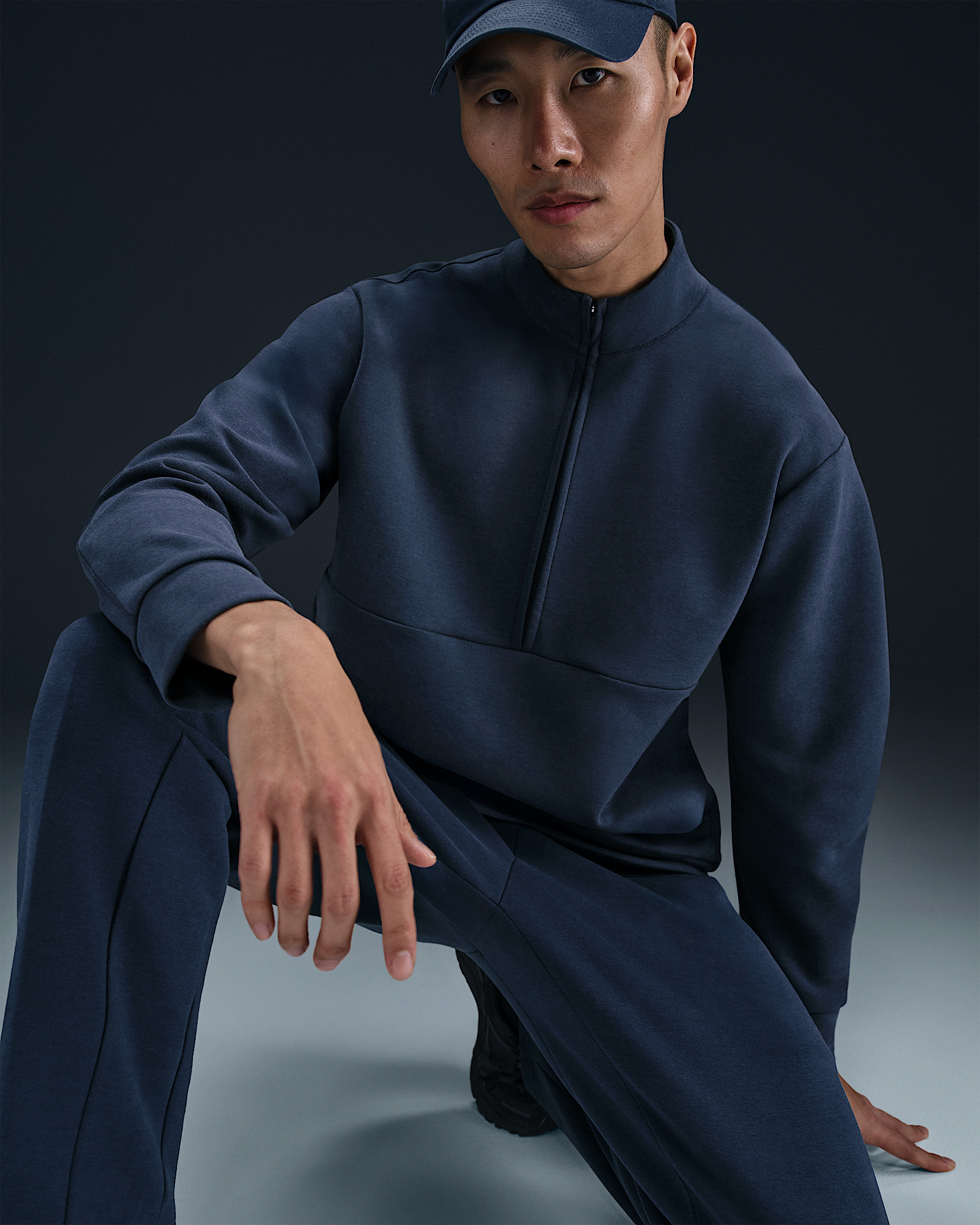 Nike 24.7 ImpossiblySoft Men's Dri-FIT 1/2-Zip Top - 3