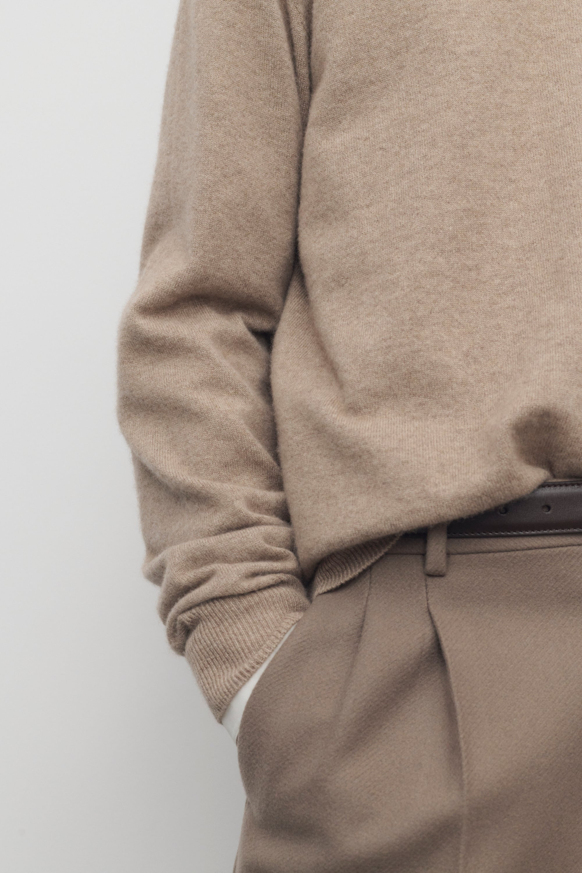 Rod Sweater in Cashmere - 7