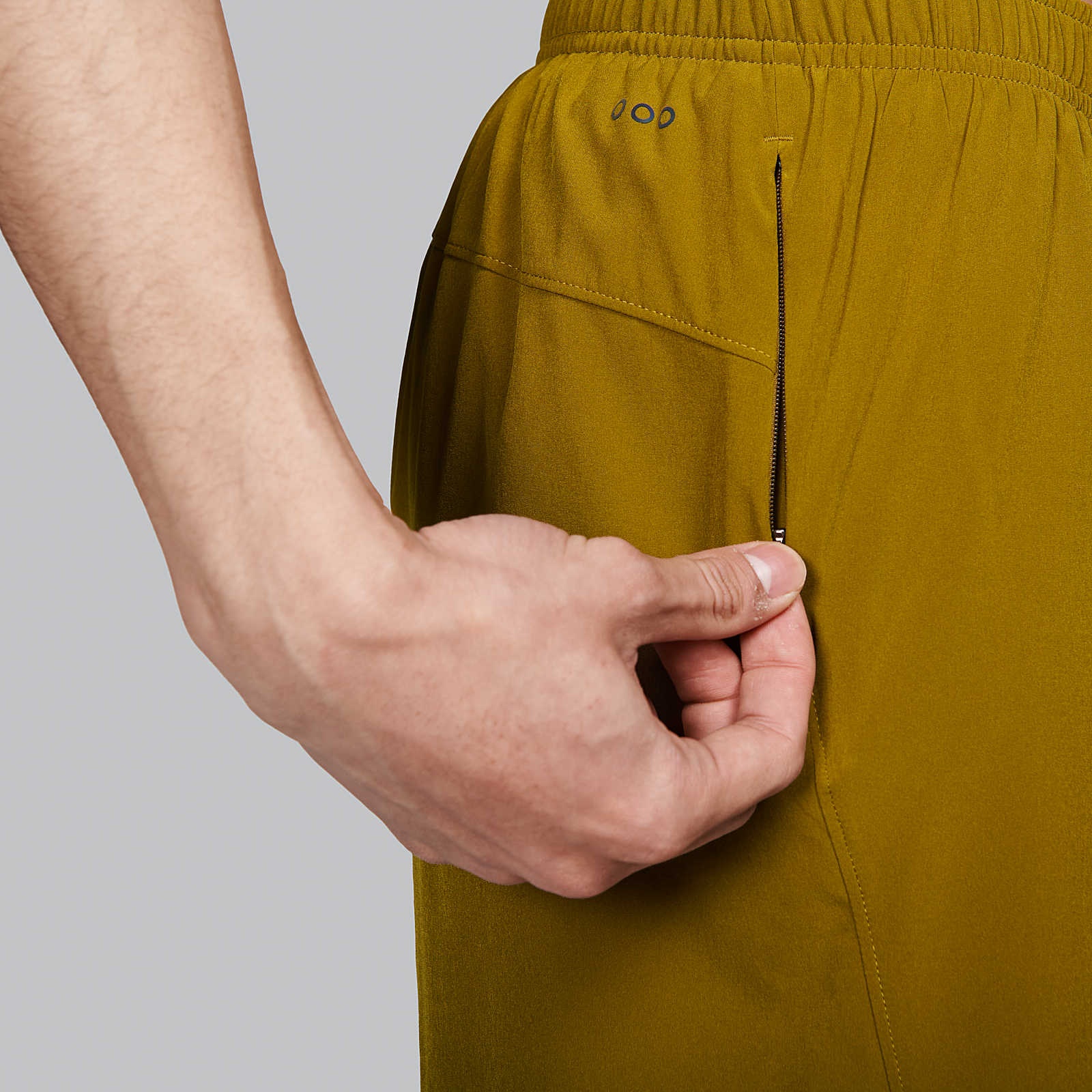 Outpace 5" Short - 3
