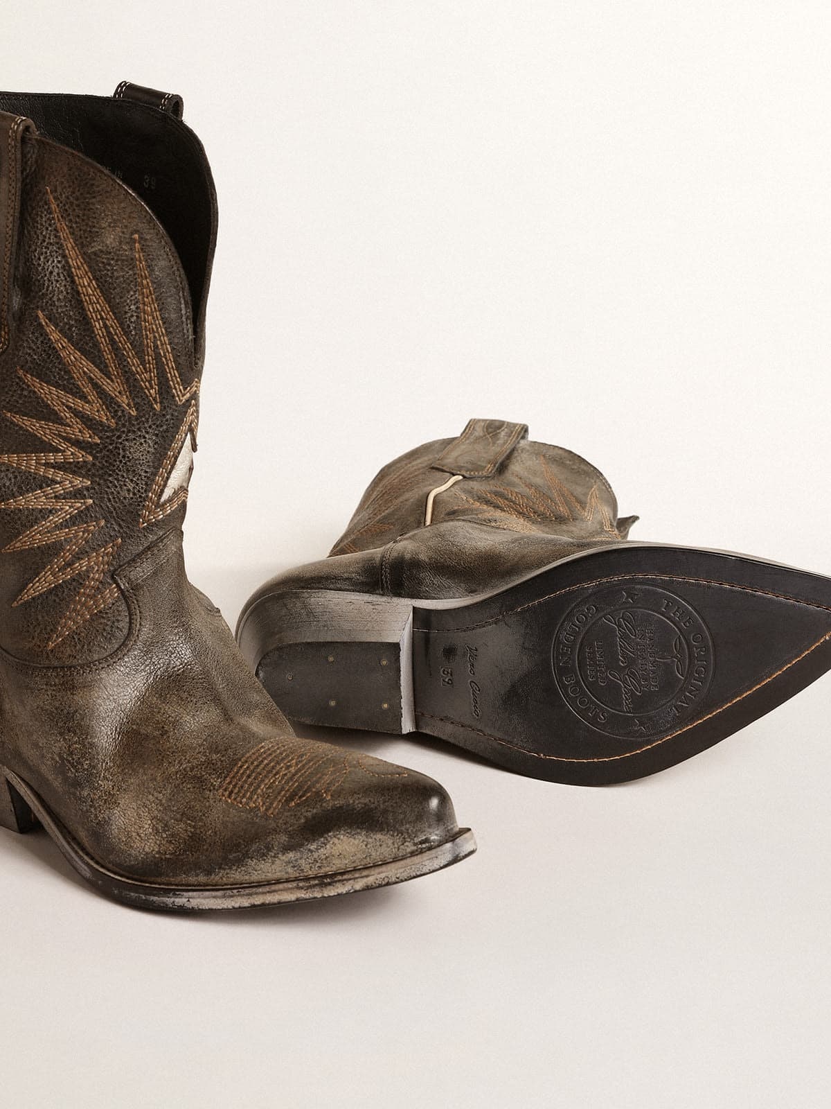 Men’s low Wish Star boots in black leather with silver star - 4