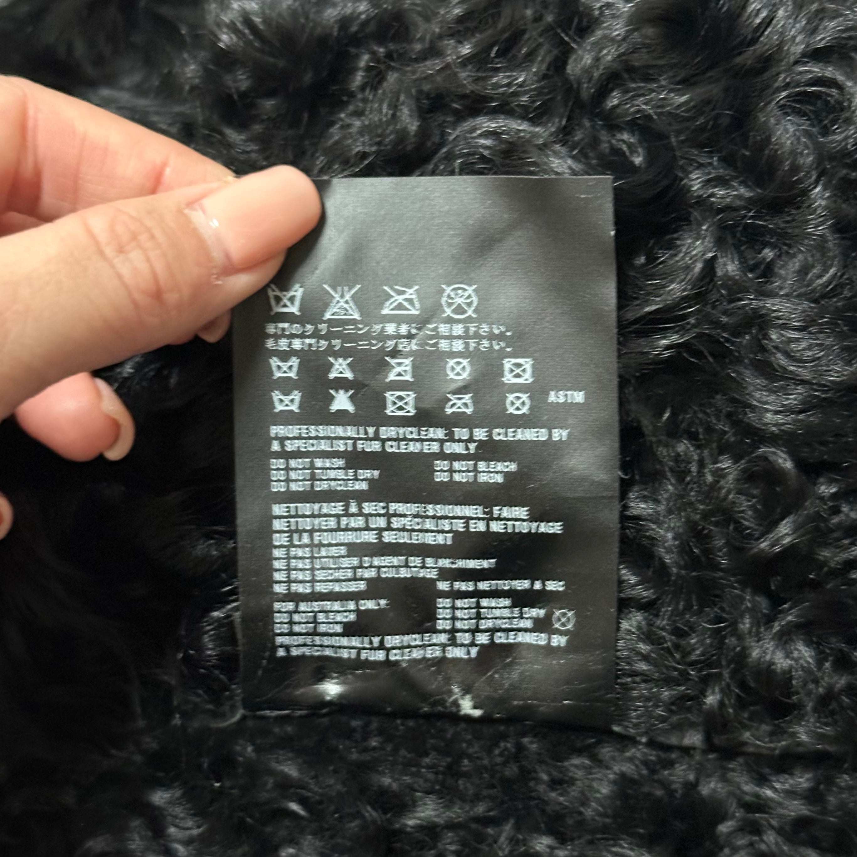 PRADA Sport Fall Winter 2007 Midi Fur Vest - 8