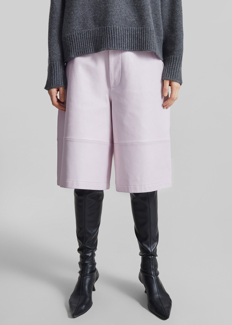 Olivia Leather Bermuda Shorts - Faded Pink 3