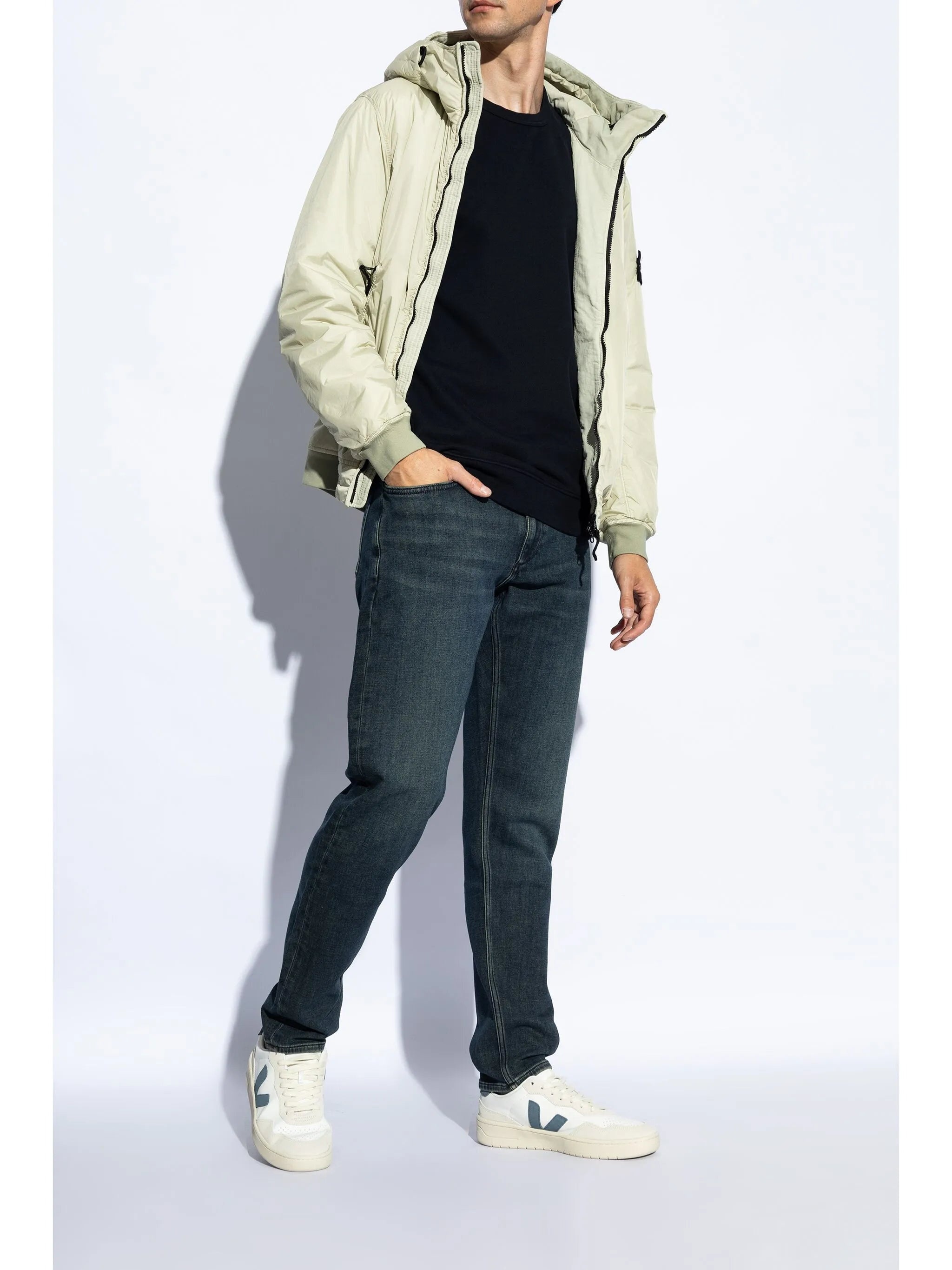 V-90 Sneakers - 2