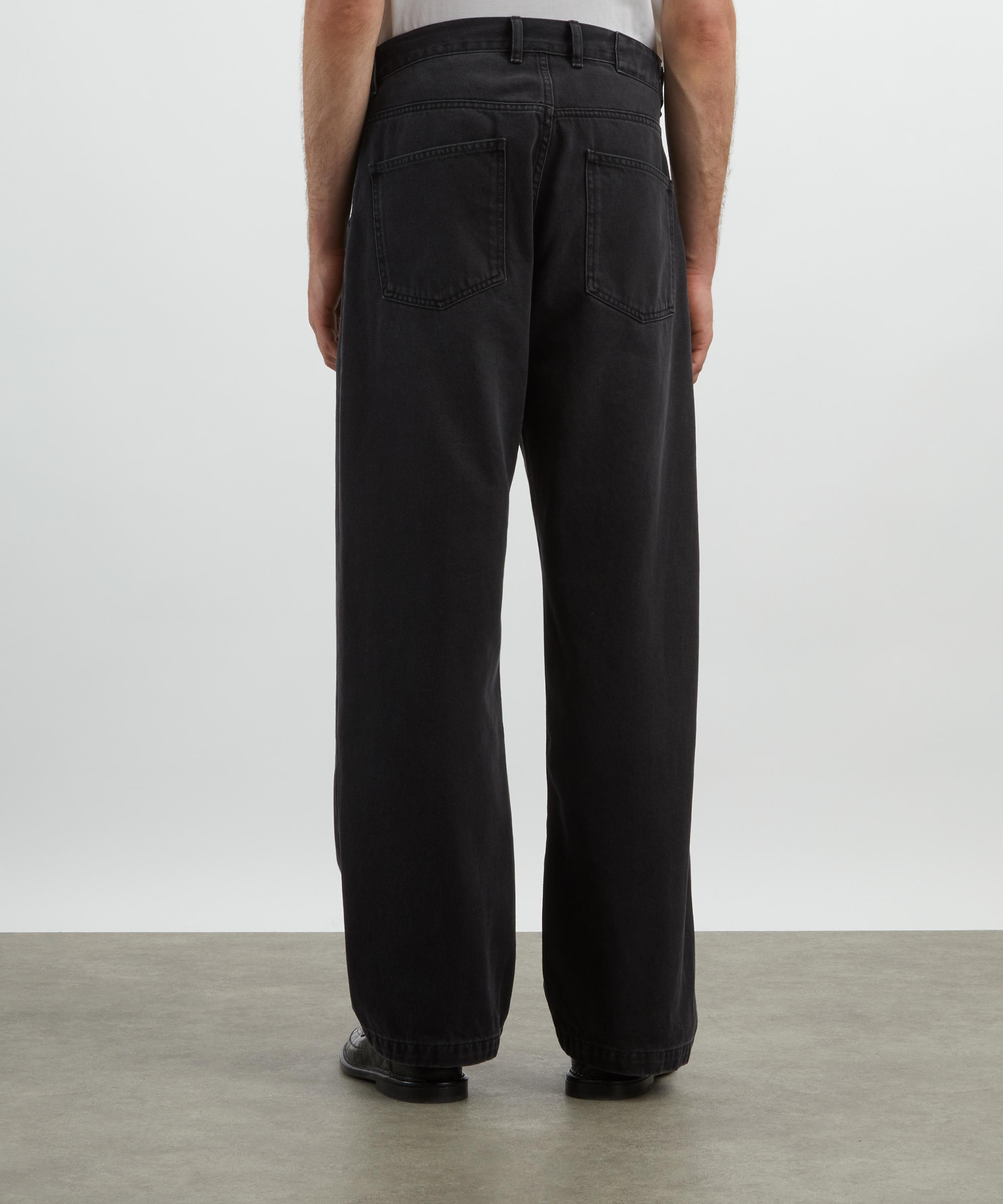 Straight Cut Jeans in Faded Black - 4