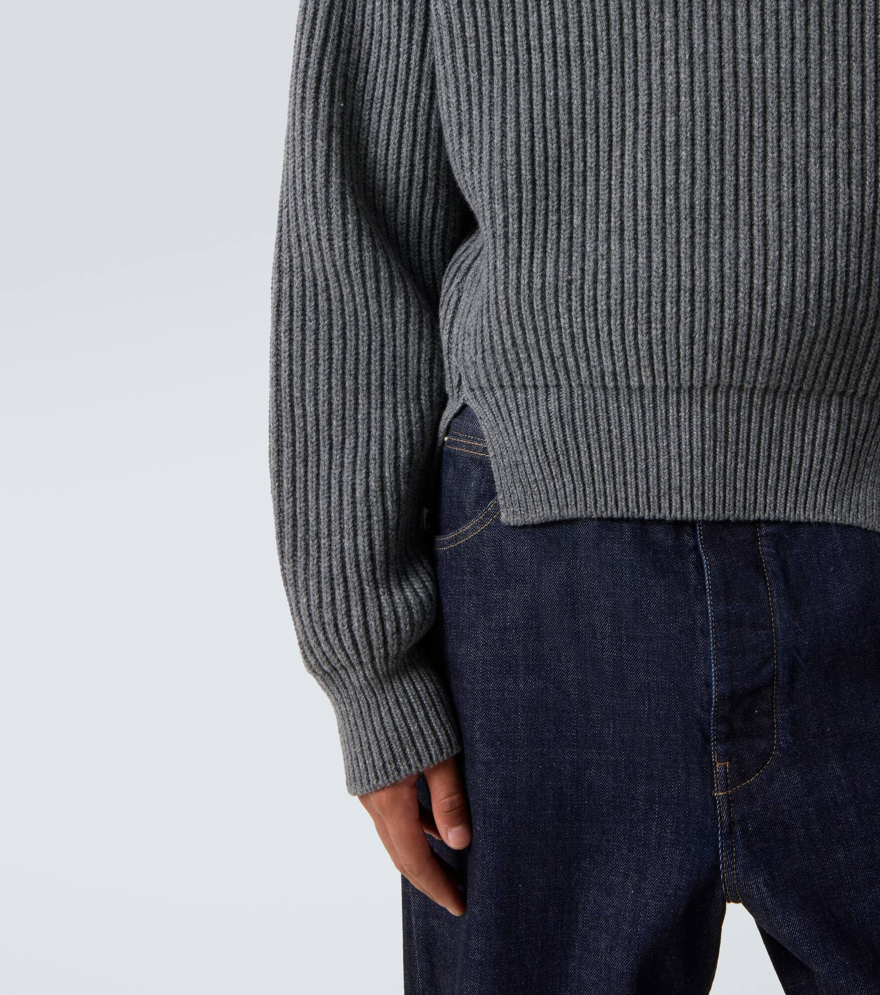 Wool turtleneck sweater - 6
