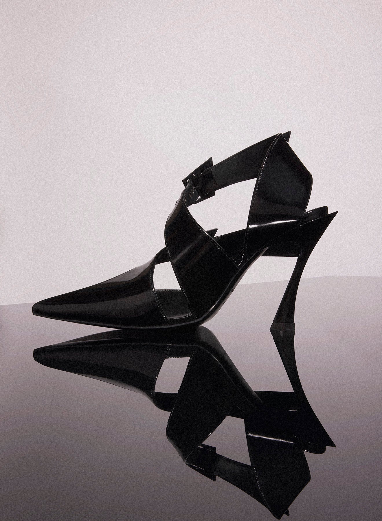 black leather buckled fang 95 mules - 2