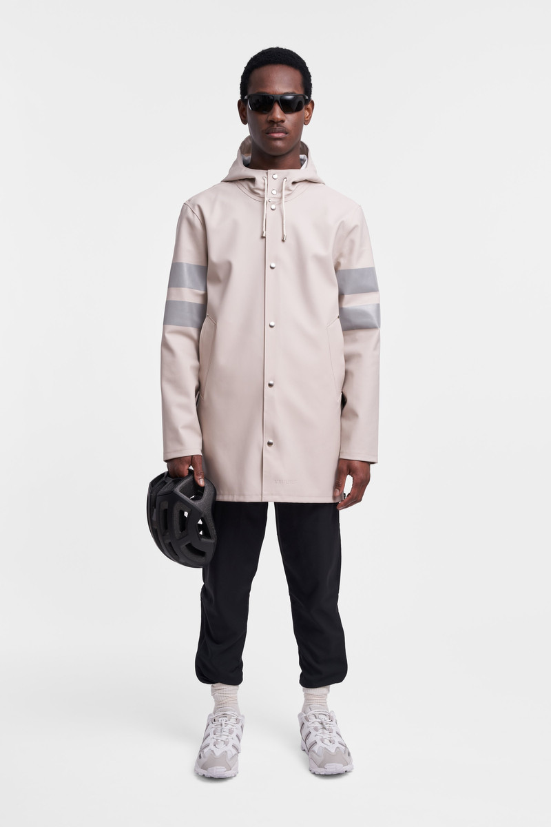 Stutterheim Stockholm Bike Raincoat Light Sand outlook