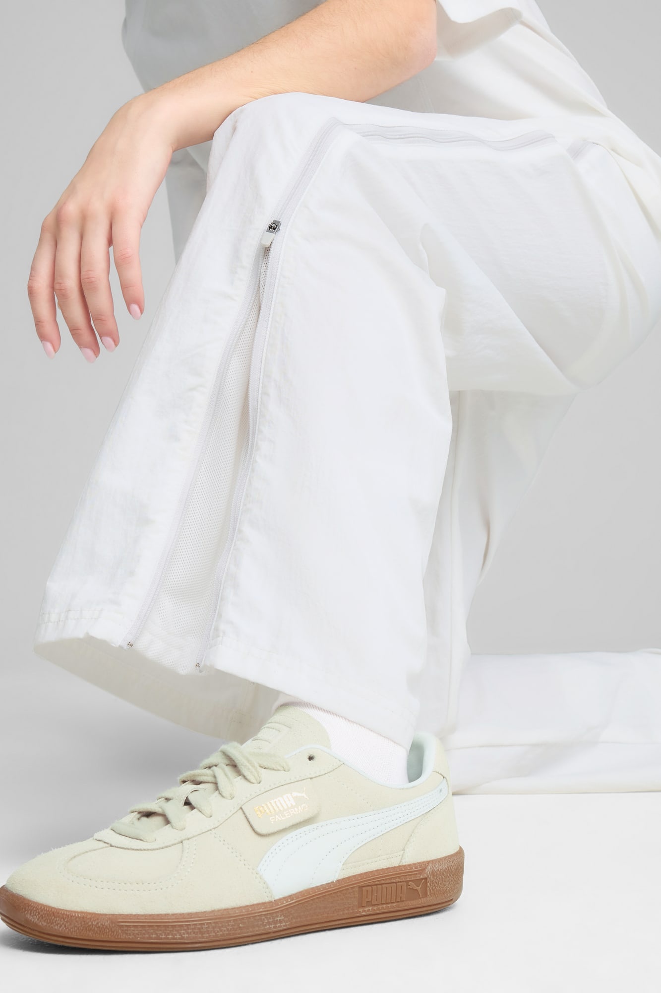 DARE TO Women's Relaxed Woven Zip-Off Pants - 7