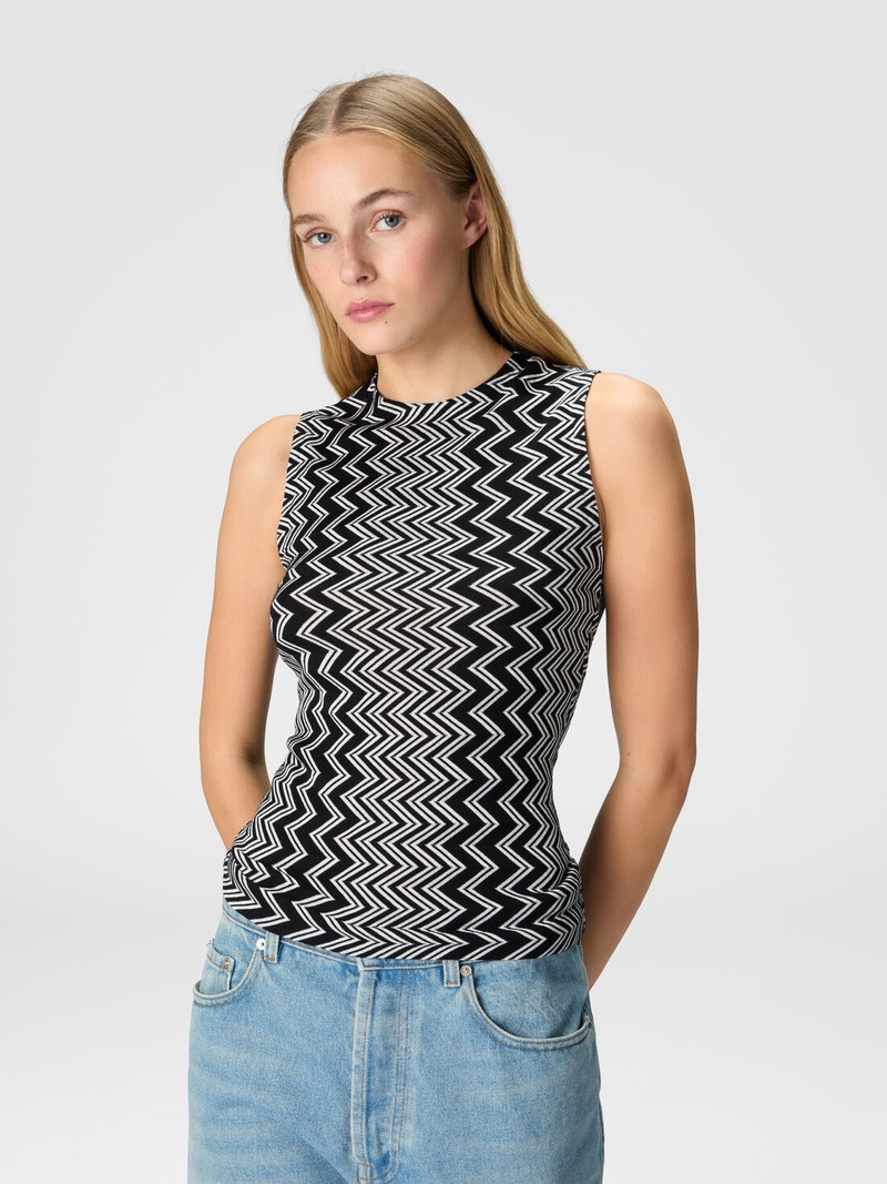 Zigzag wool and viscose tank top 4