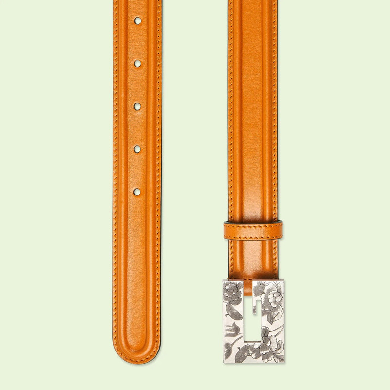 GUCCI Thin belt with engraved Square G buckle outlook