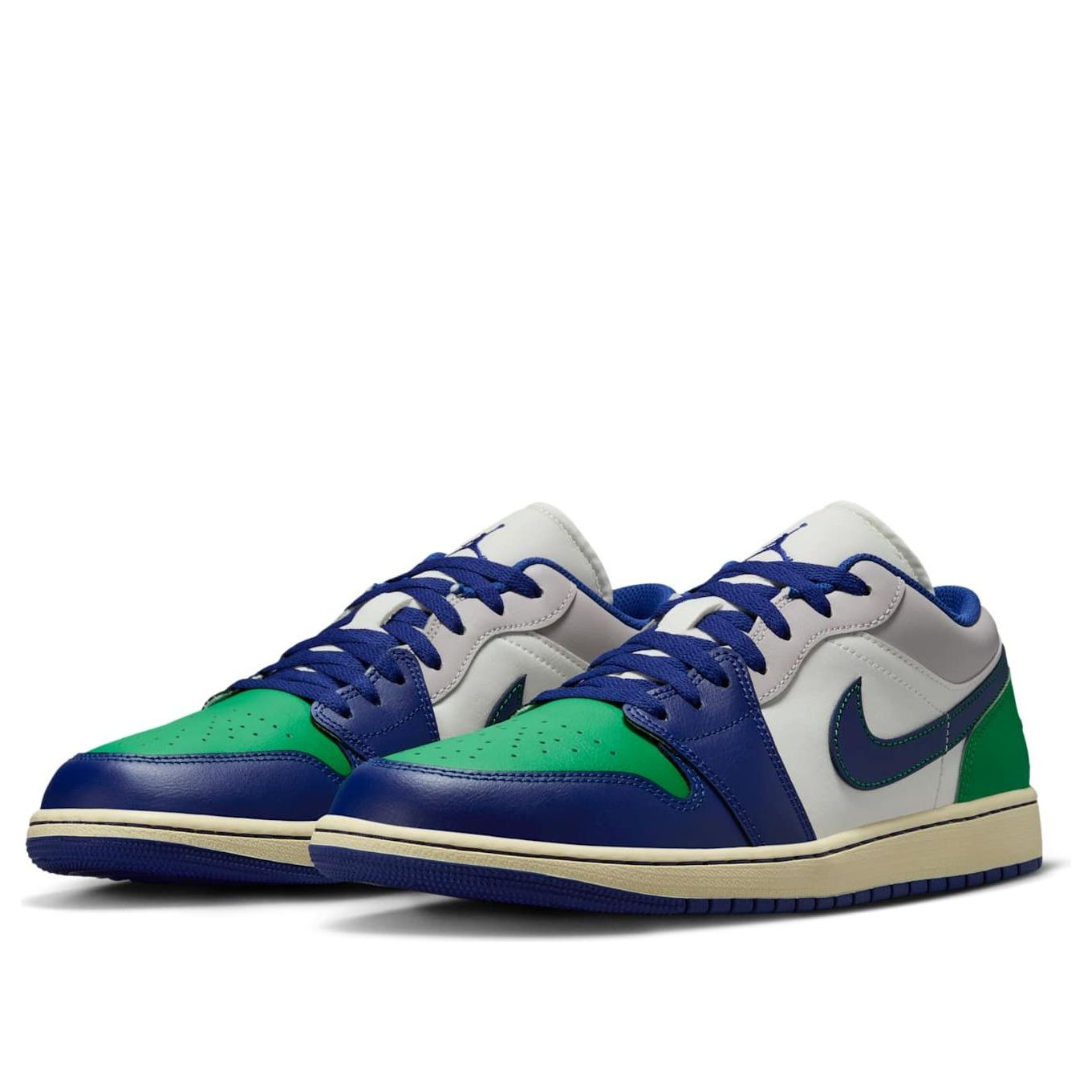 Air Jordan 1 Low 'Seahawks' 553558-147 - 4