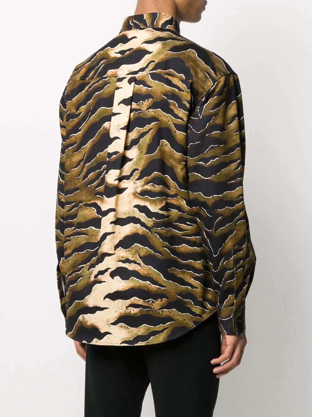 tiger-print cargo-pocket shirt - 4