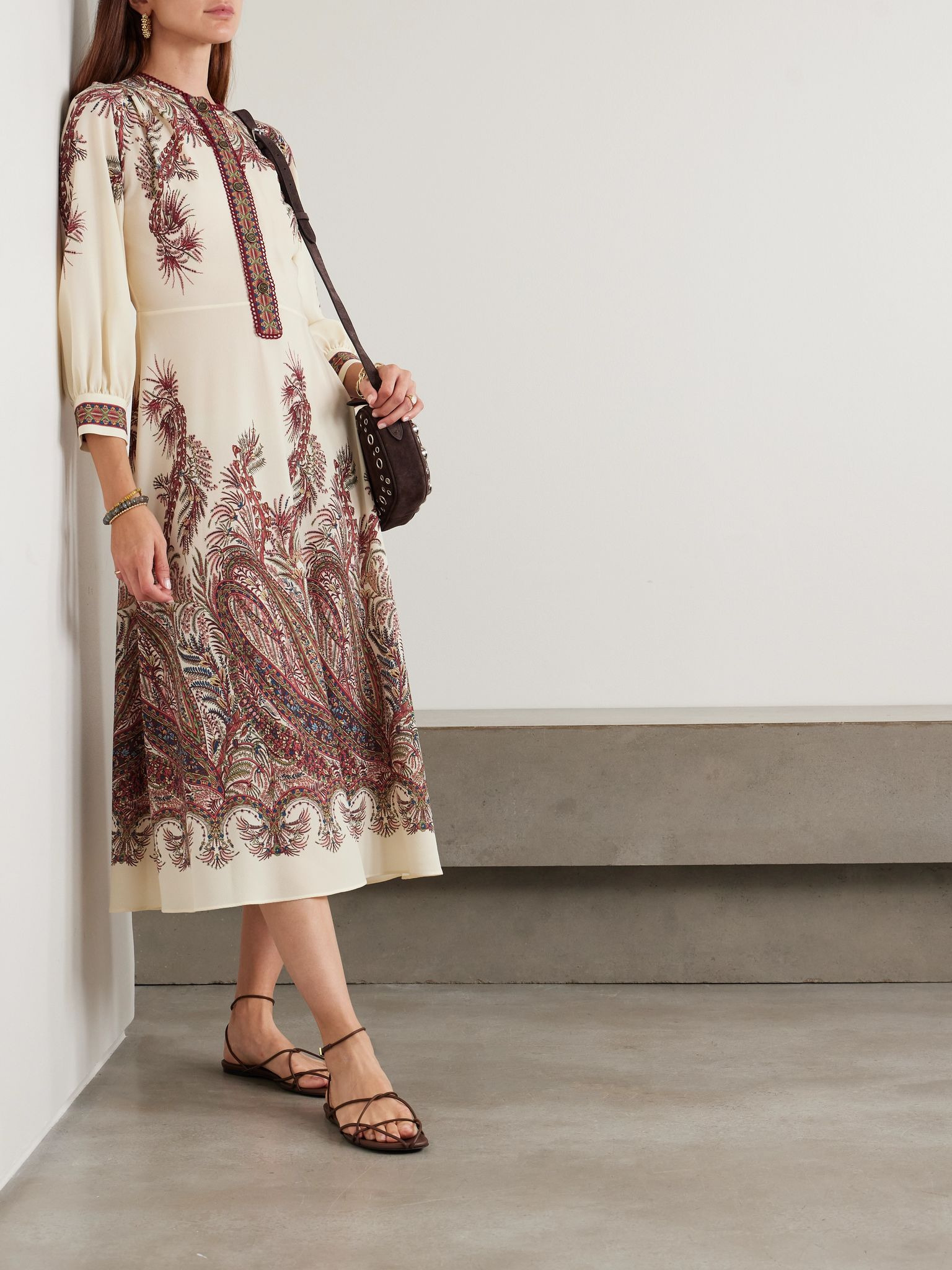 Picot-trimmed paisley-print crepe midi shirt dress Cream - 2