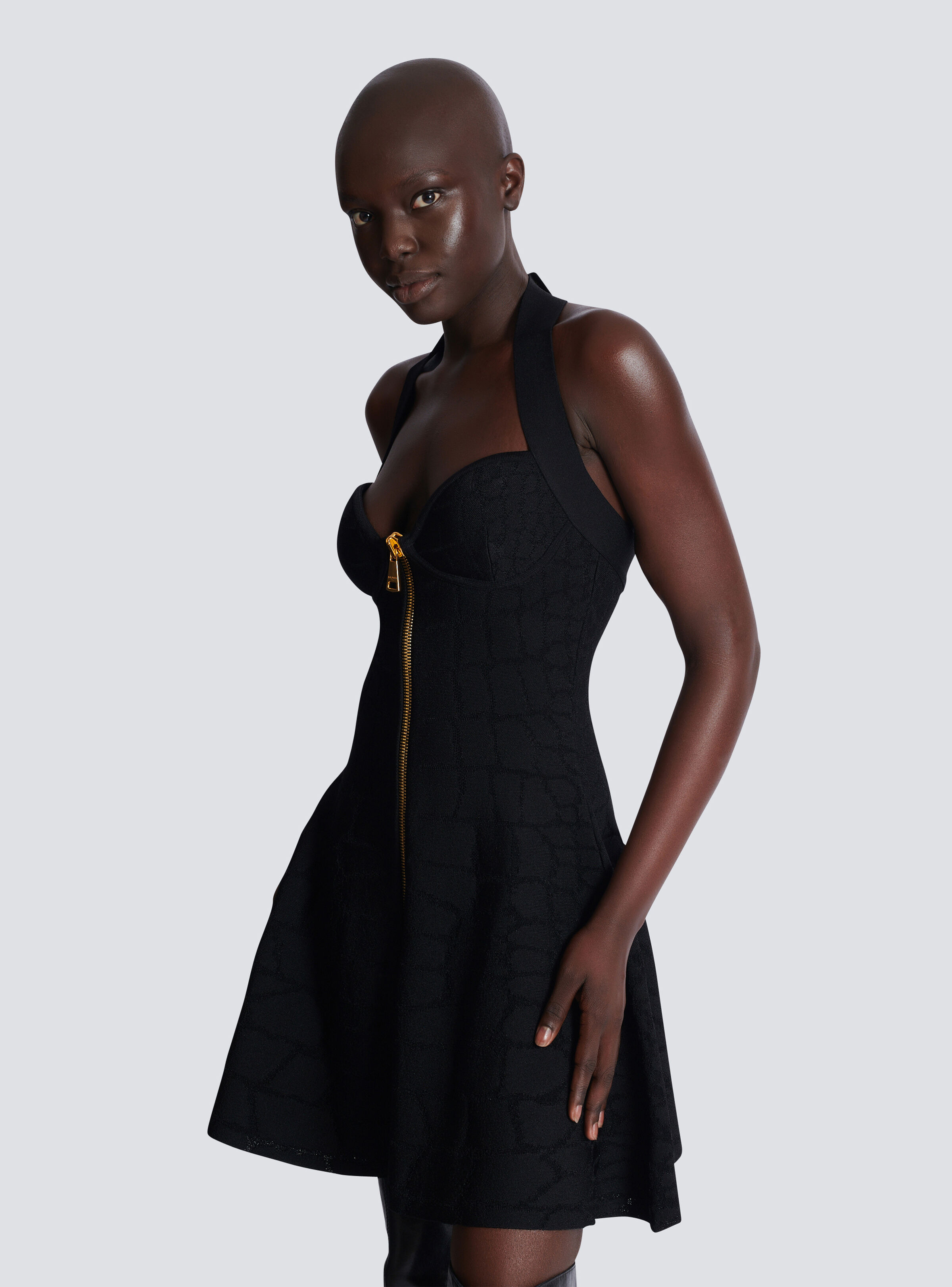 Flared halterneck dress in crocodile knit - 7