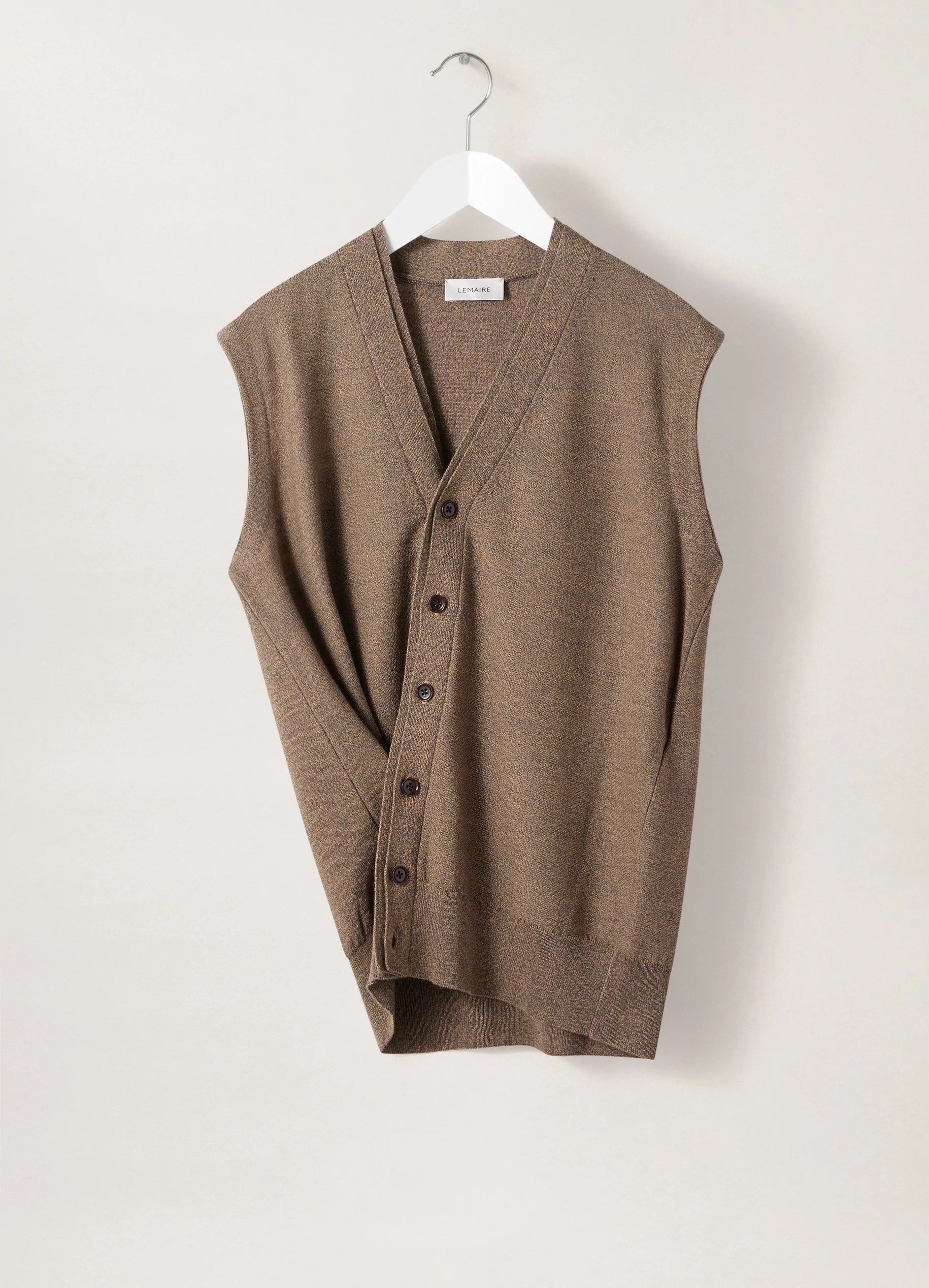 SLEEVELESS TWISTED CARDIGAN
MERINO BLEND - 1