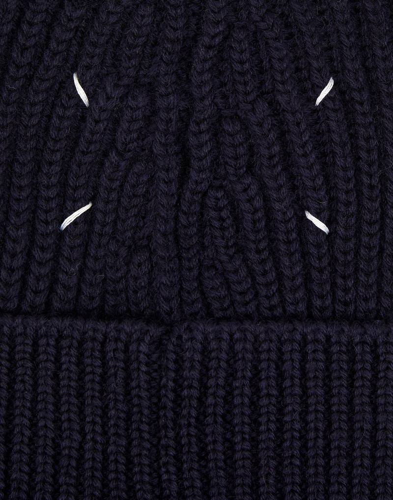 Four-stitches beanie 3