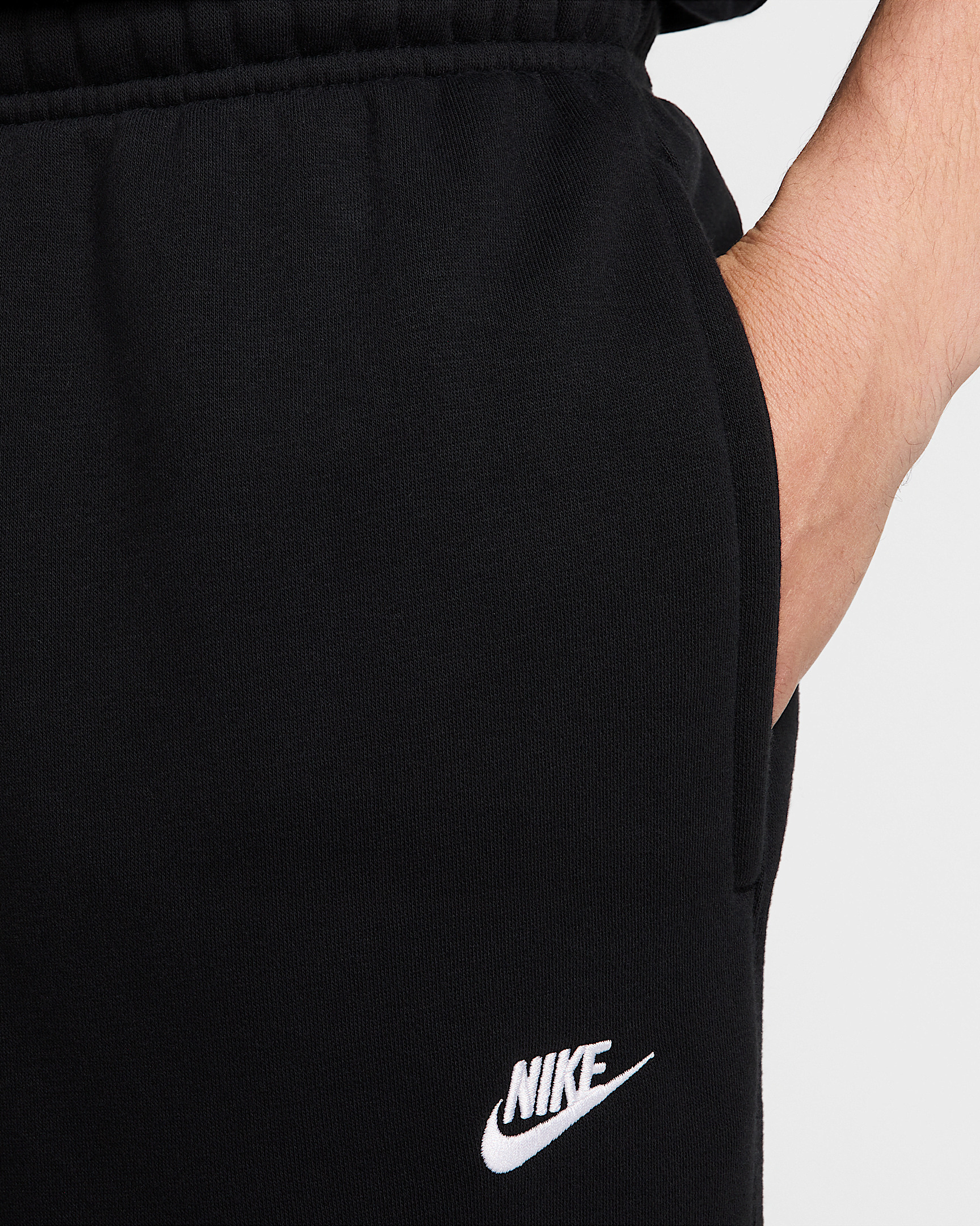 Nike Club Men's Fleece Cargo Pants - 3