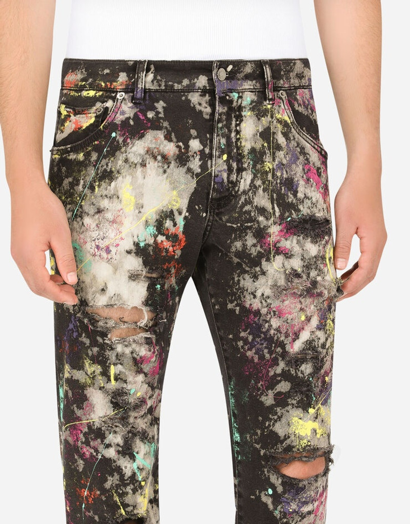 Slim-fit black stretch jeans with marbled print 4