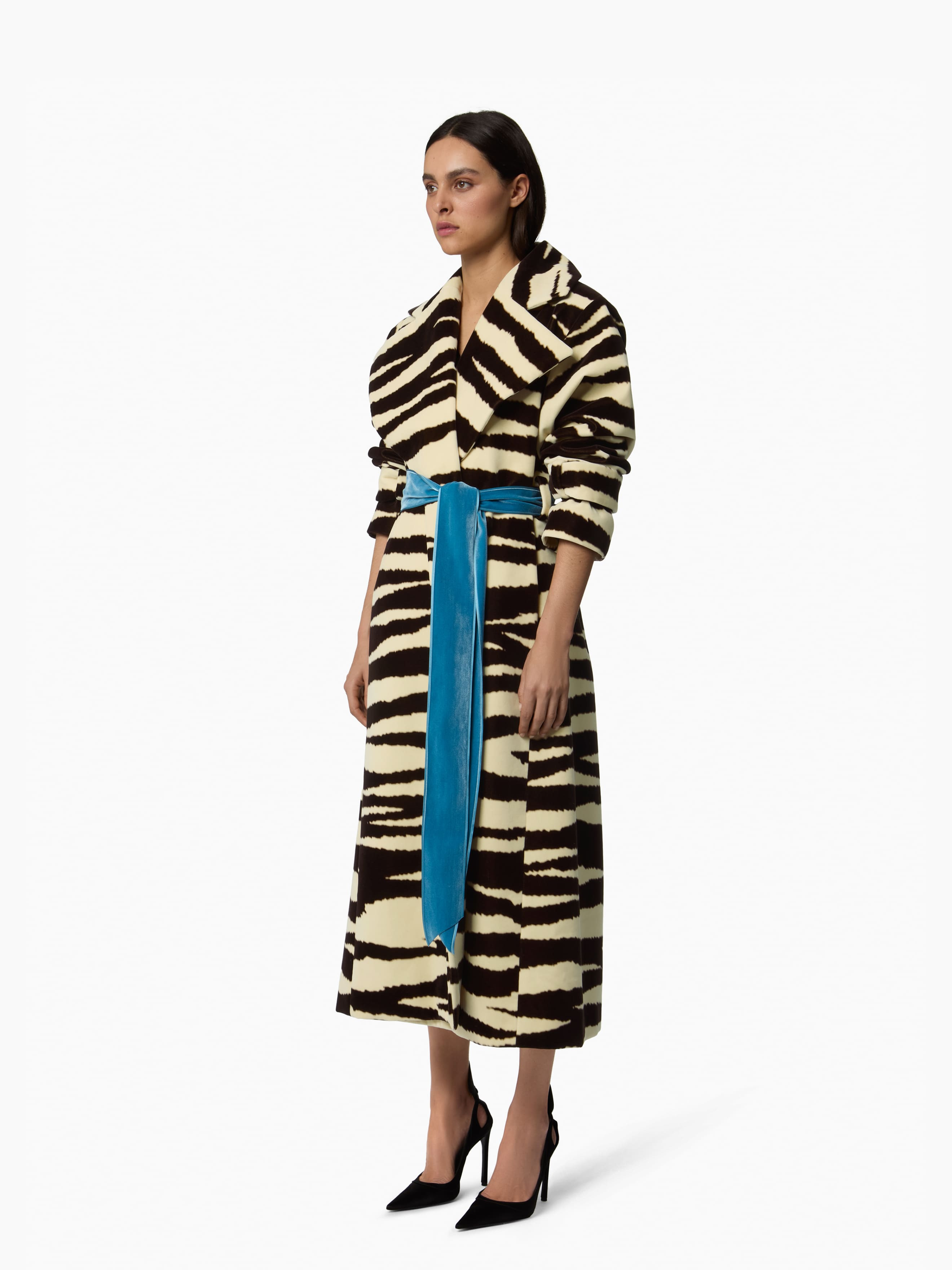 Long Zebra-Print Velvet Robe Coat - 4