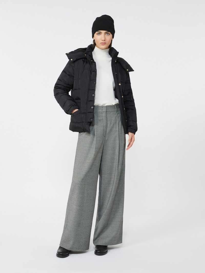 WEEKEND Max Mara SAX Short down jacket in water-repellent taffeta outlook