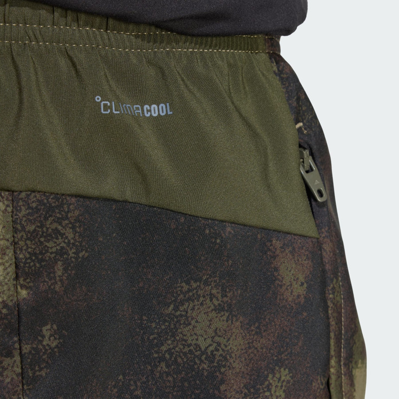 Train Essentials Seasonal All Over Print Short 5
