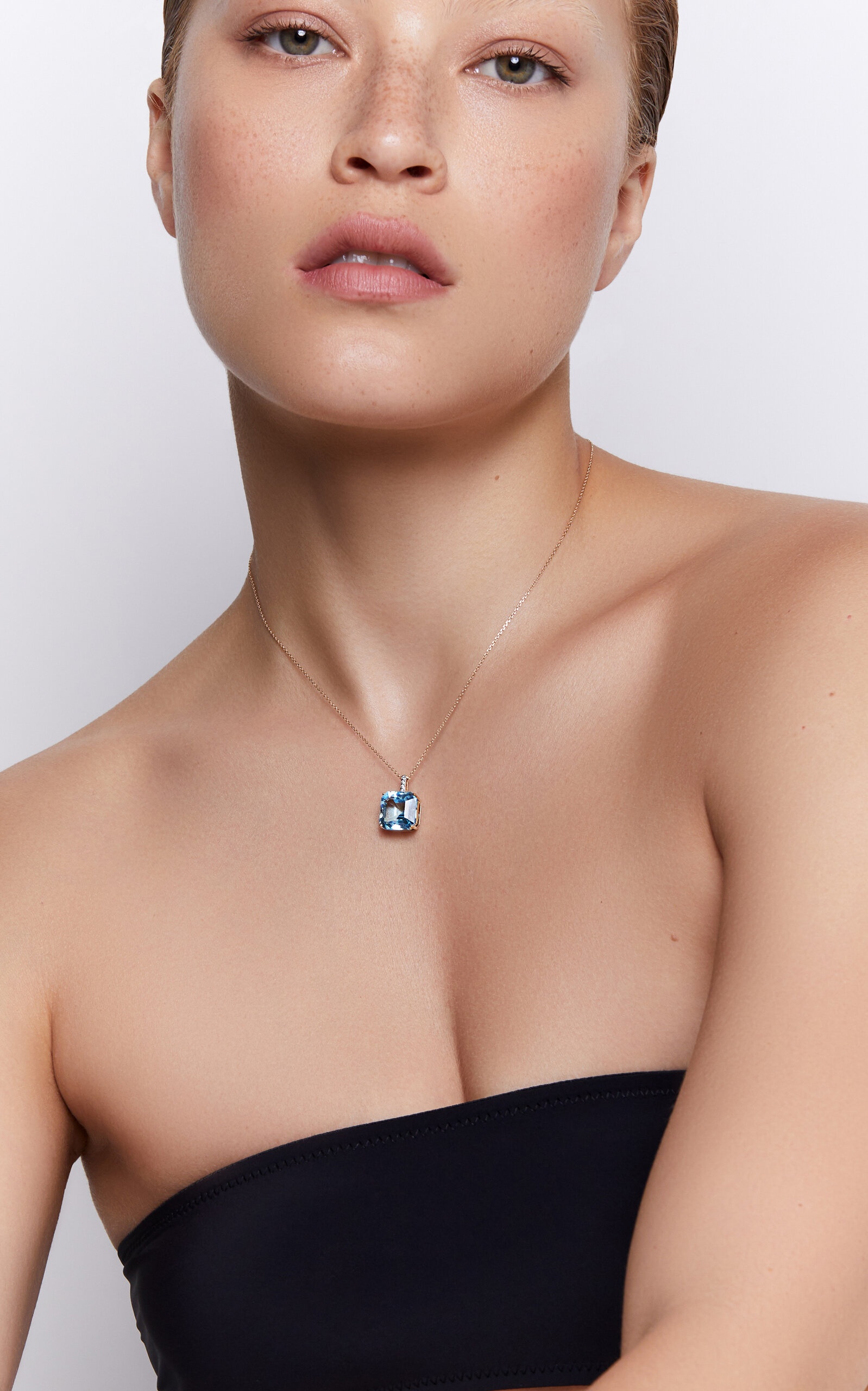 14kt Yellow Gold Asscher cut Blue topaz Necklace blue - 3