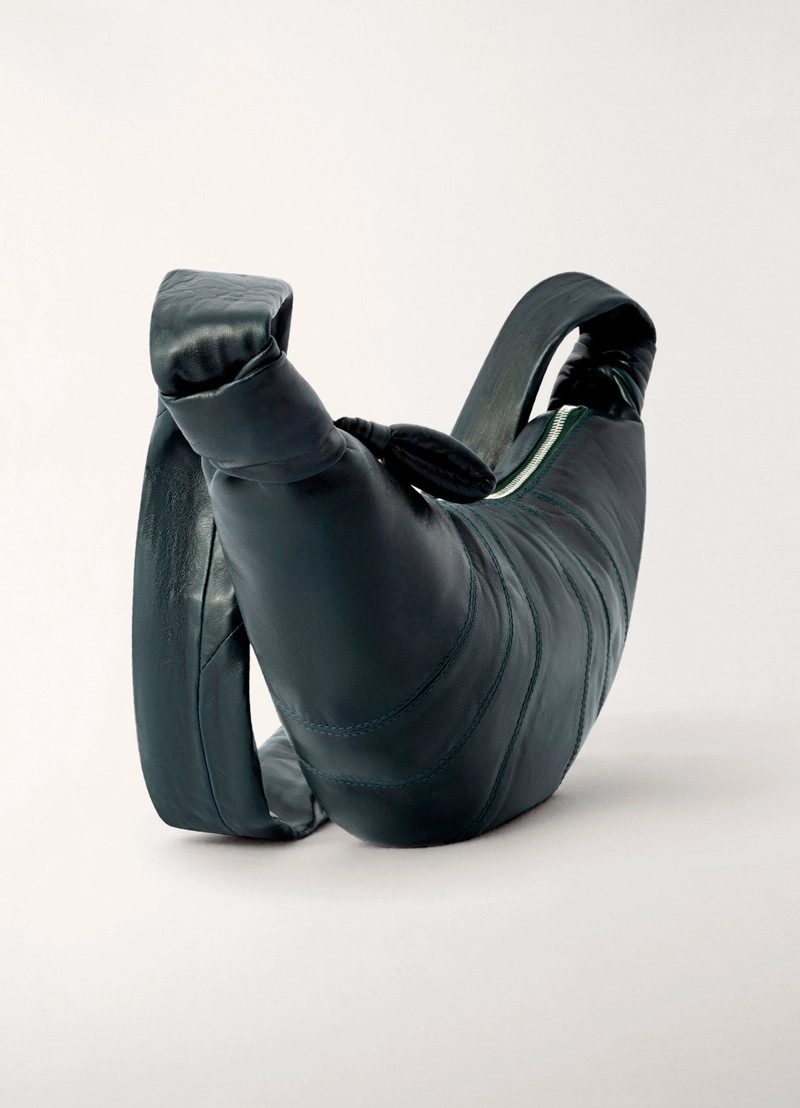 SMALL CROISSANT BAG
SOFT NAPPA LEATHER 4