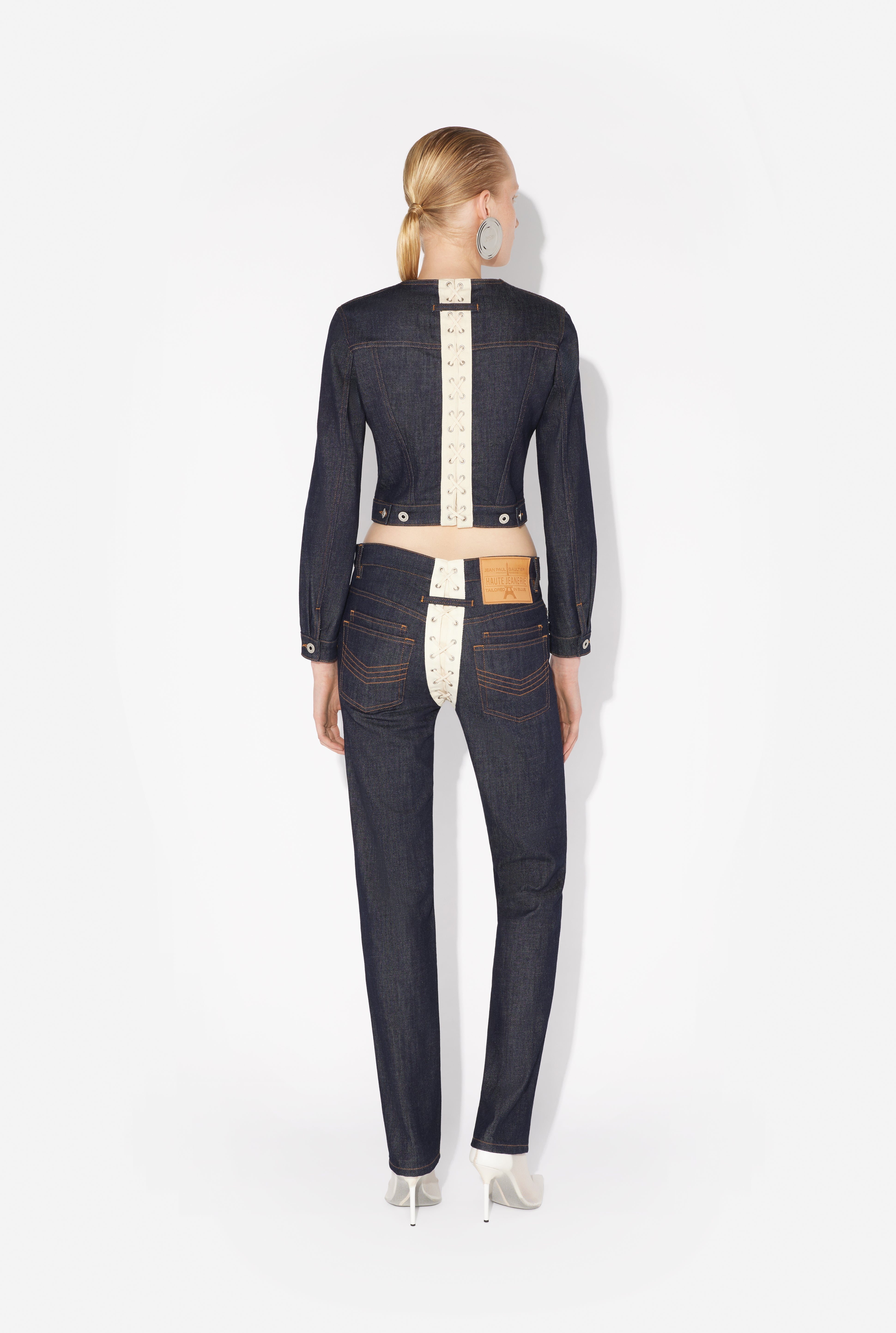 THE CONTRASTING LACE-UP DENIM JEANS - 2