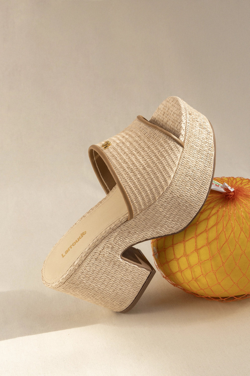 Miso Platform Sandal In Natural Raffia and Hazelnut Trimming 7