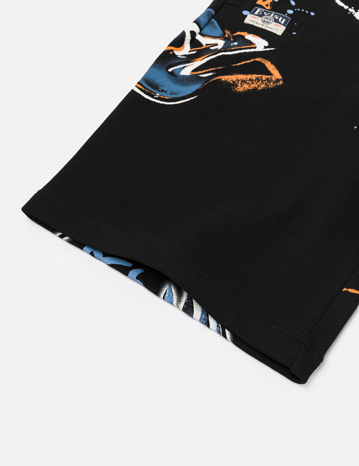 Graffiti Print Regular Fit Sweatshorts - 10