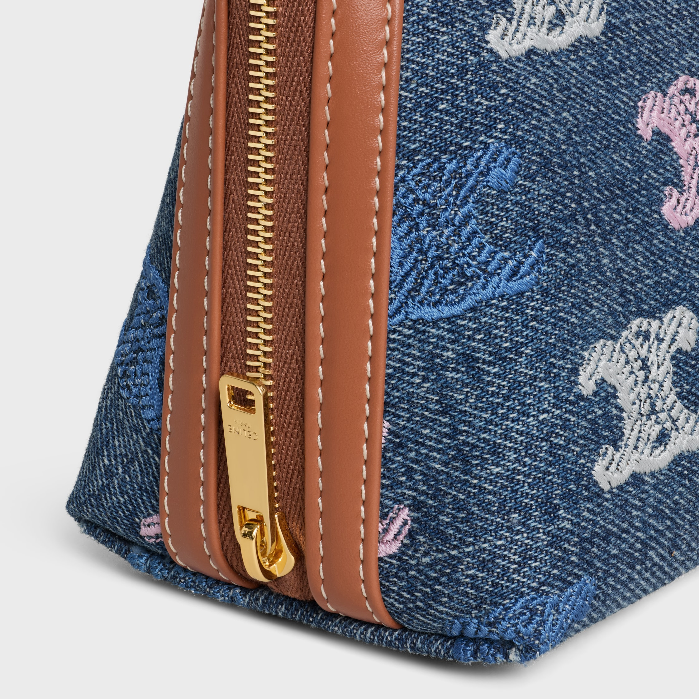 Clutch on Chain Cuir triomphe IN DENIM WITH TRIOMPHE ALL OVER - 5