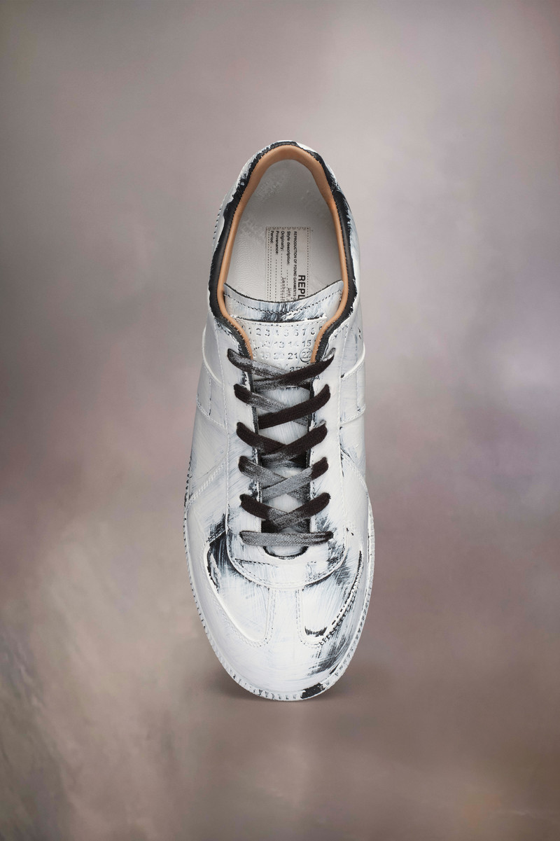 Maison Margiela Replica Bianchetto outlook